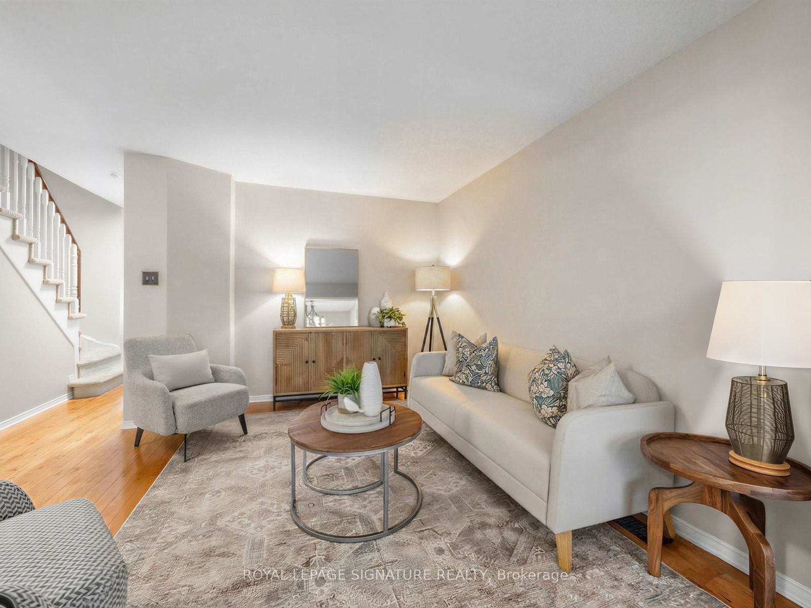 5525 Palmerston Crescent 36