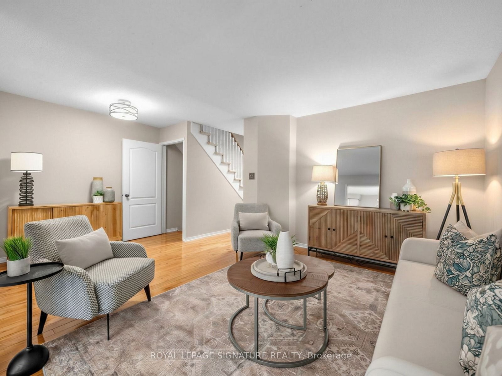 5525 Palmerston Crescent 36