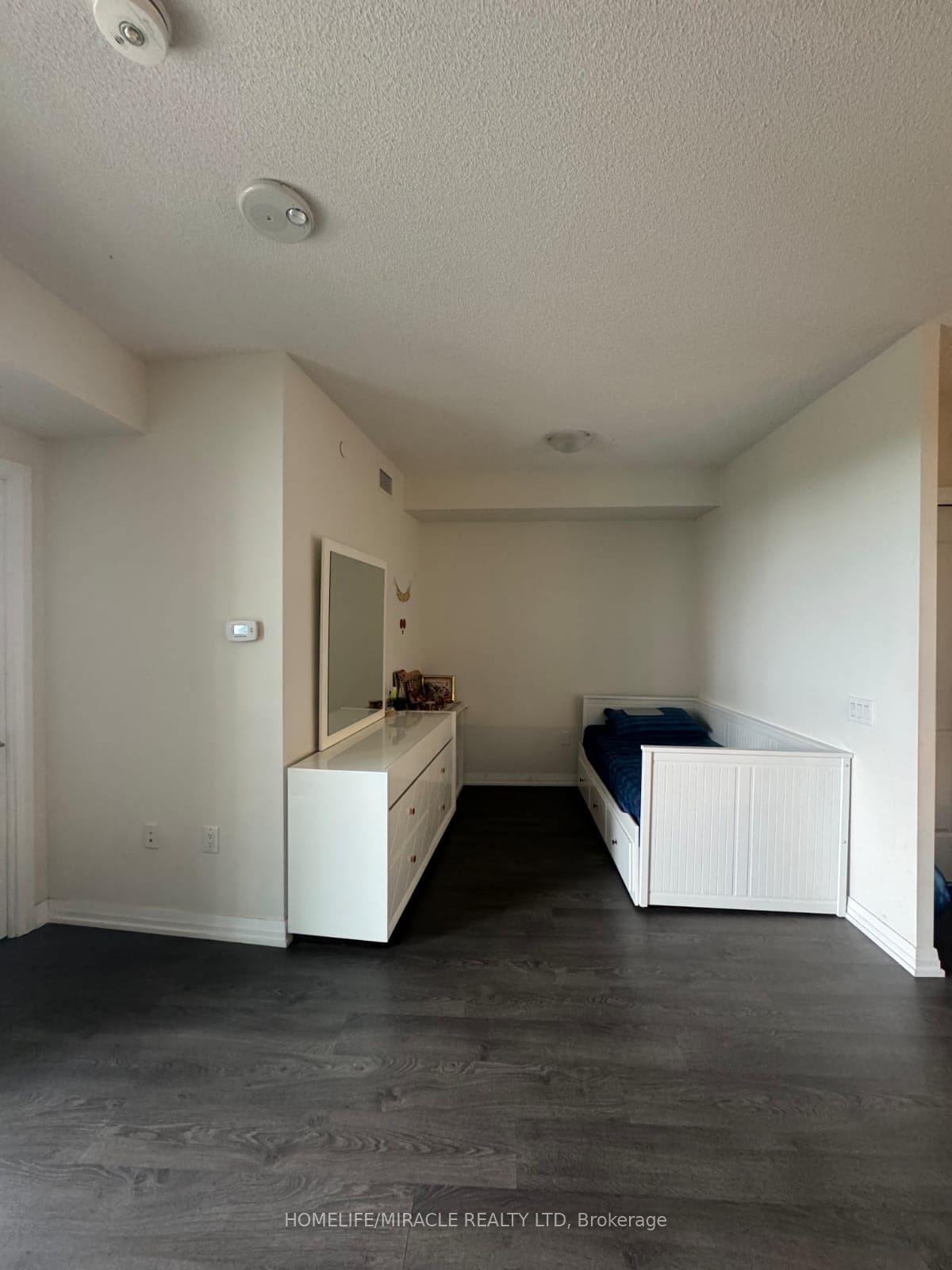 50 Thomas Riley Road 521