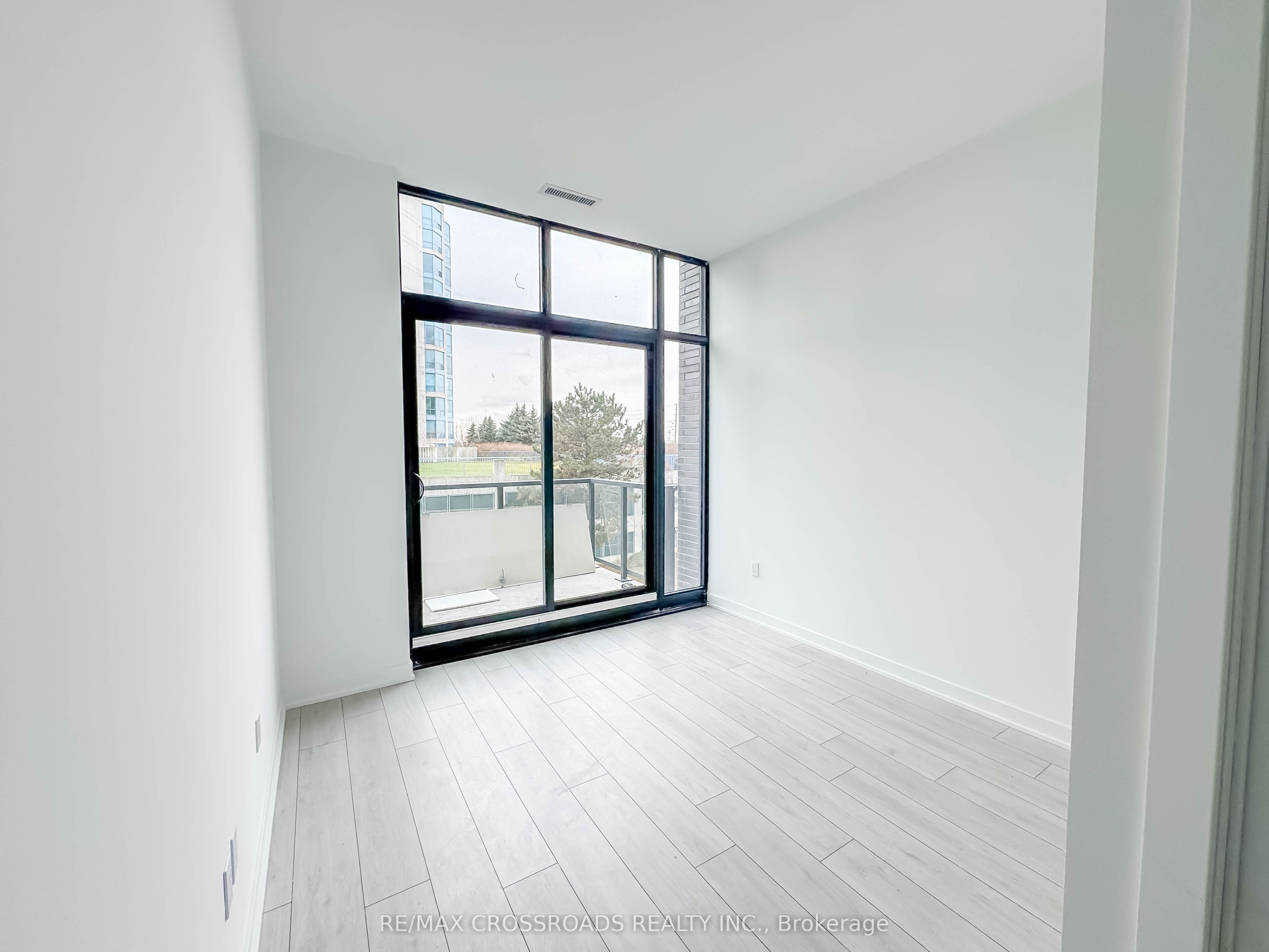 1606 Charles Street 205