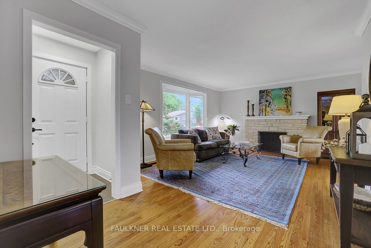 1048 Cromwell Drive