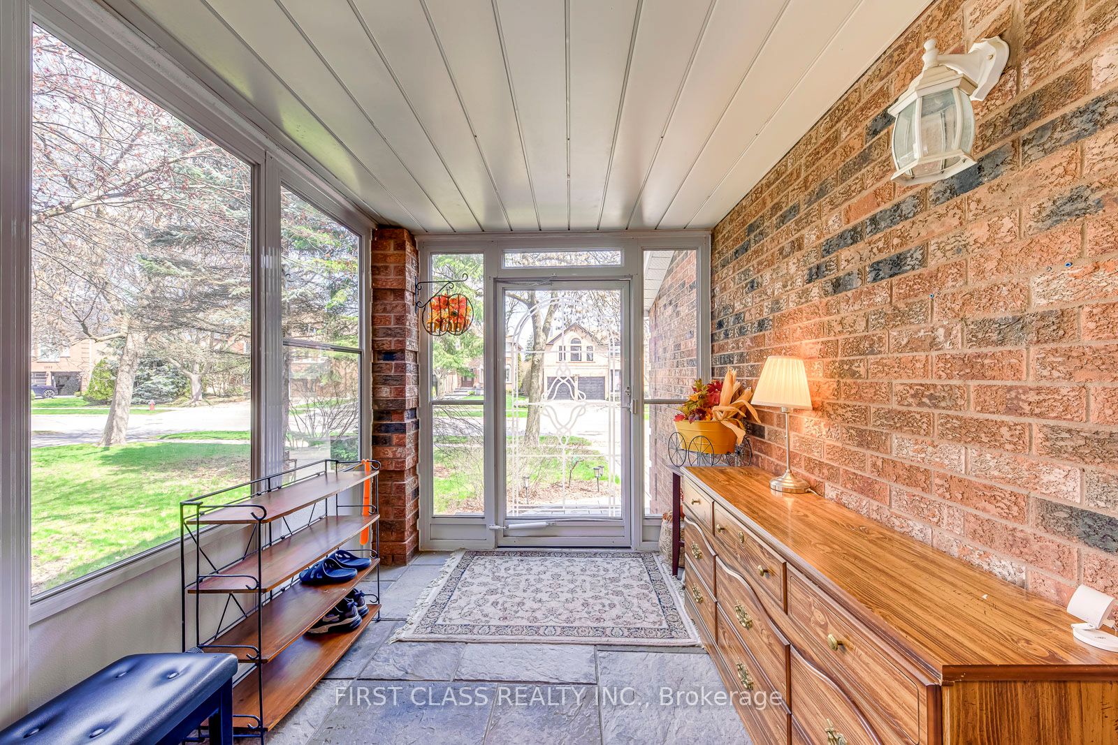 1386 Silversmith Drive