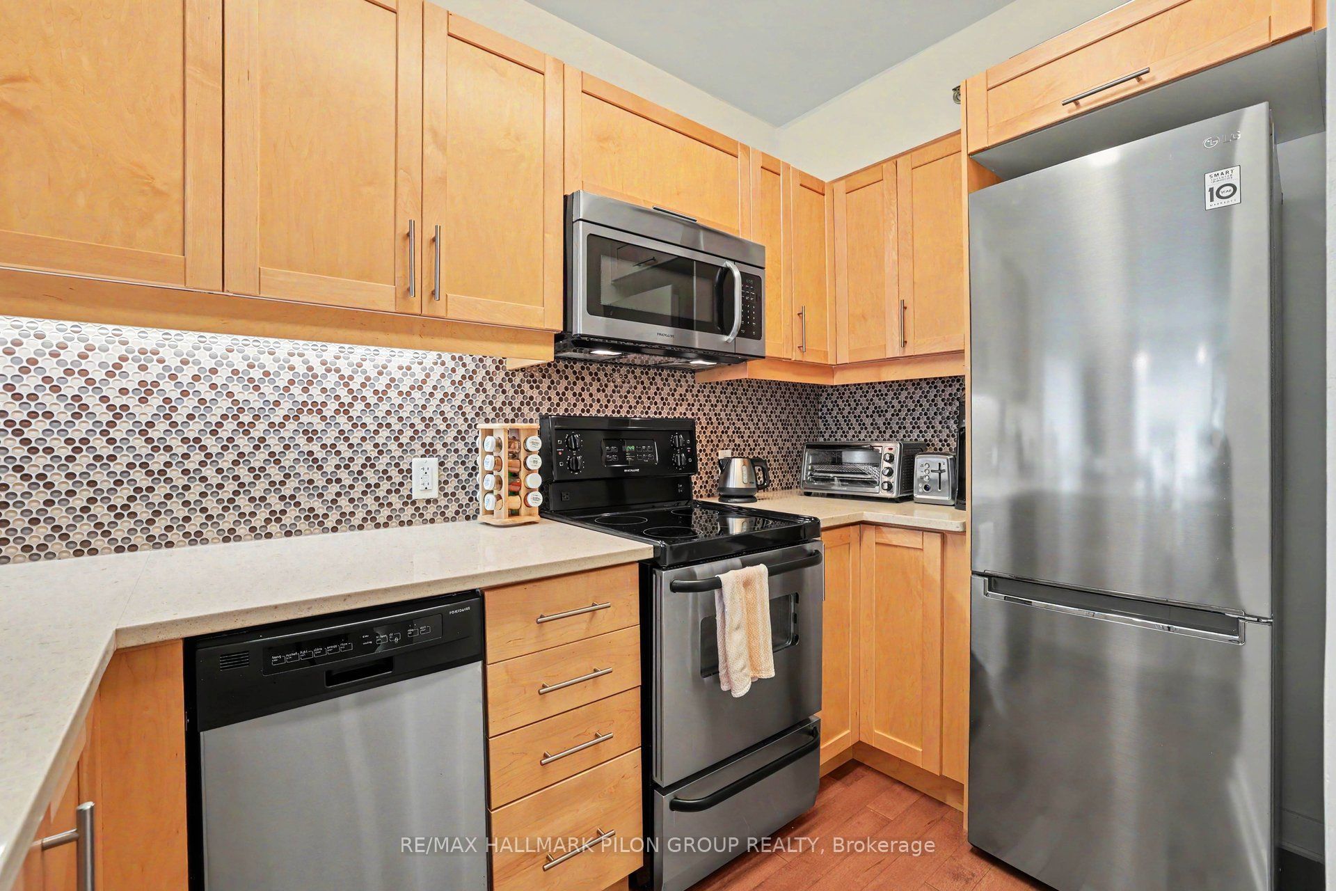 300C Lett Street 619