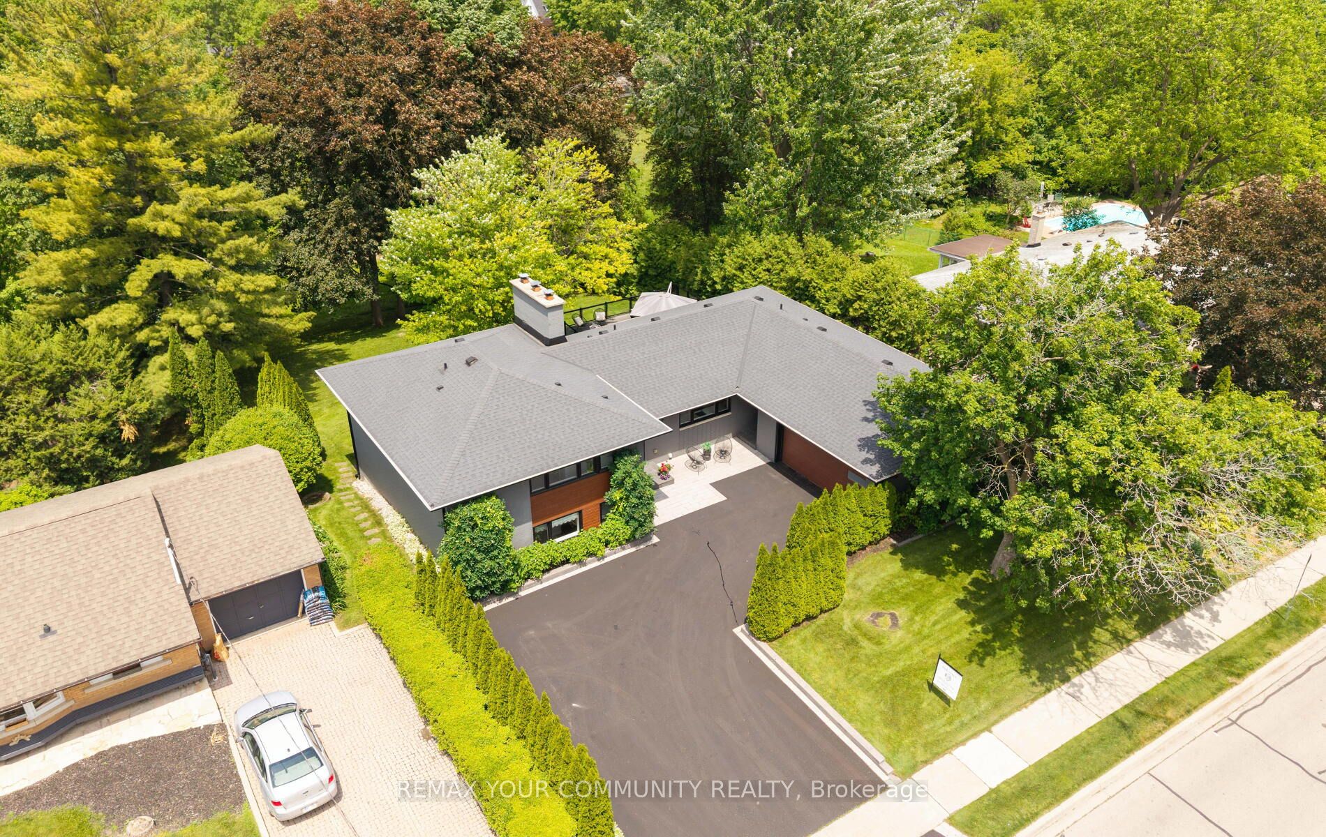 48 Royal Road