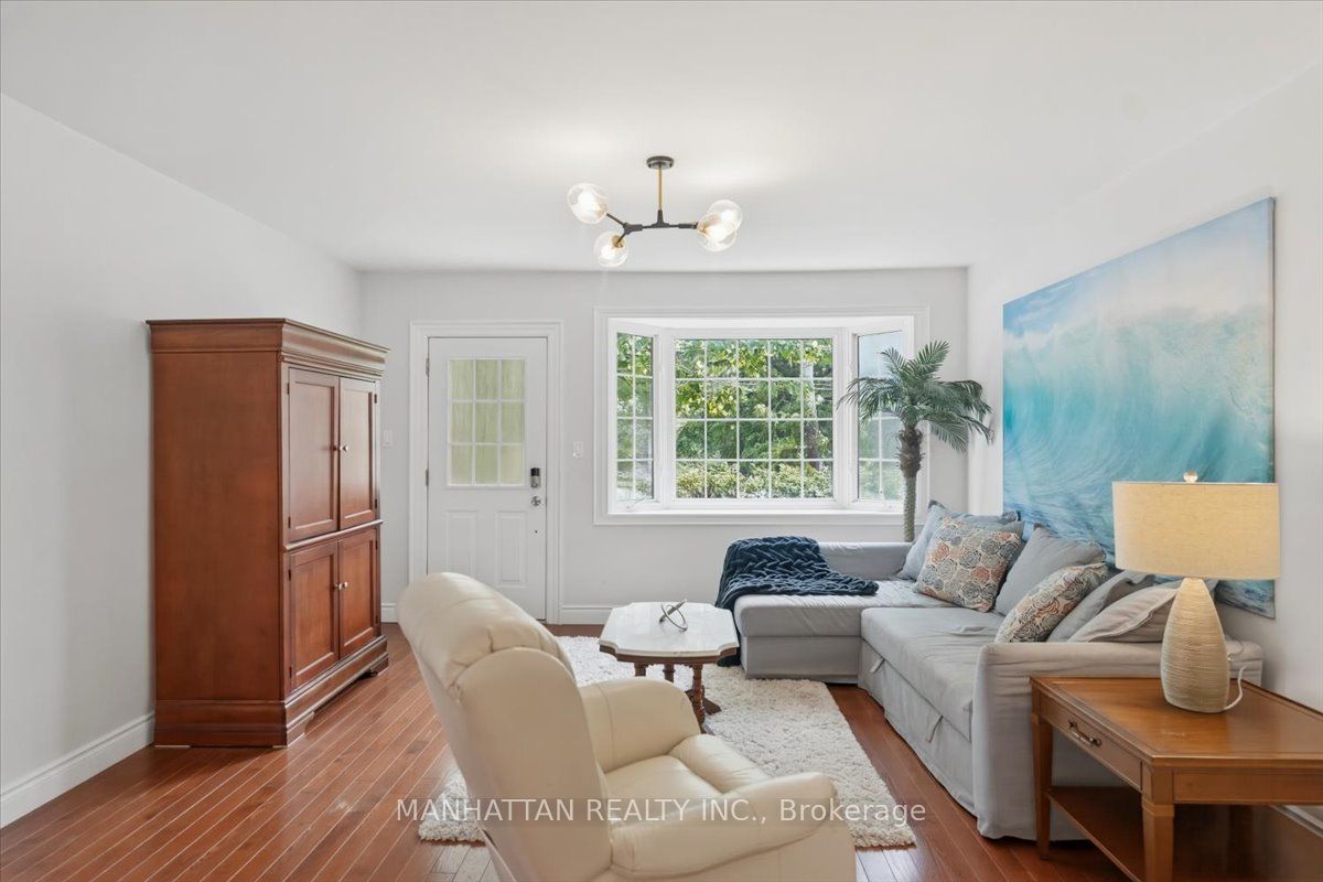 10 Victor Drive