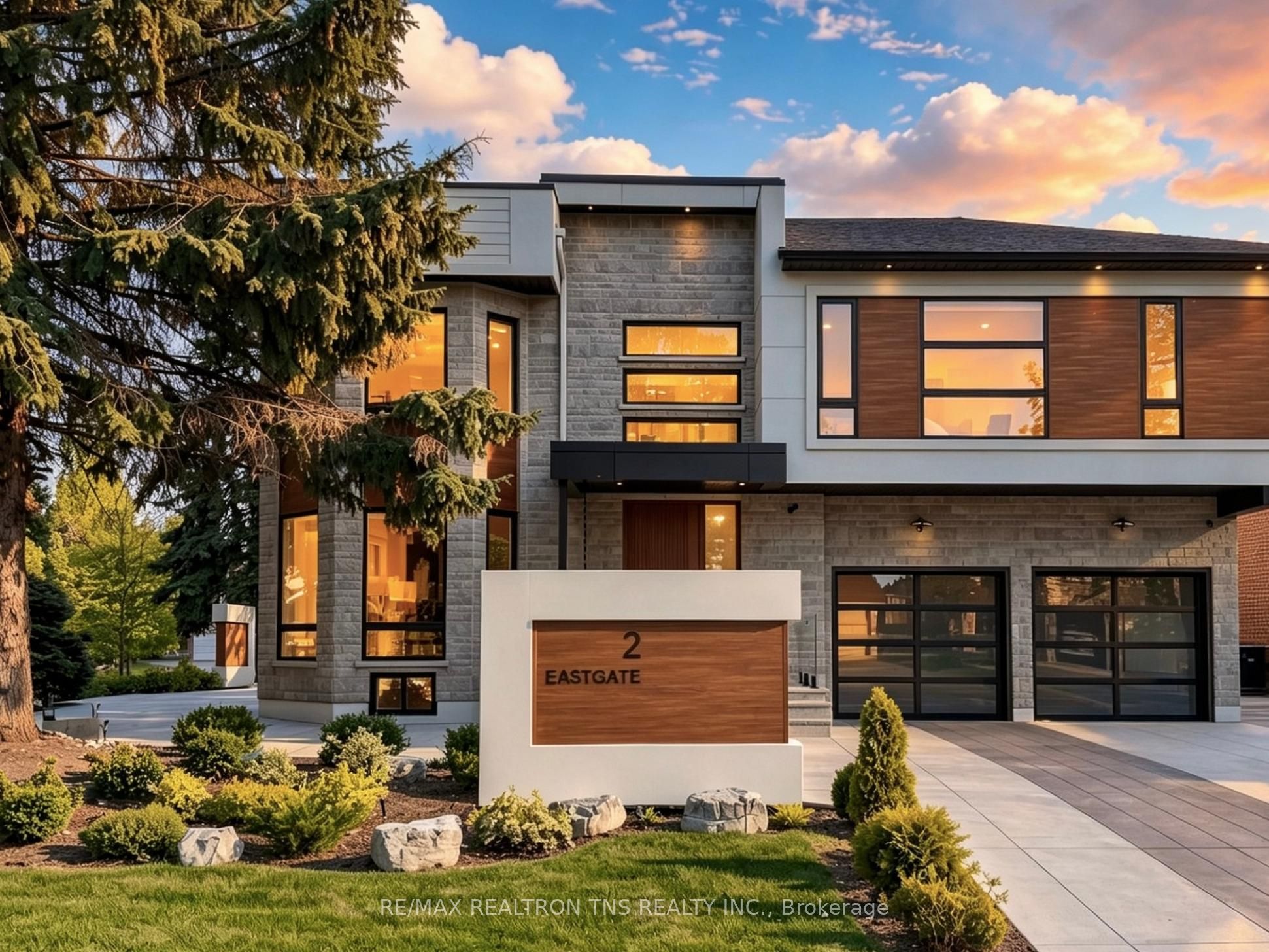 2 Eastgate Crescent