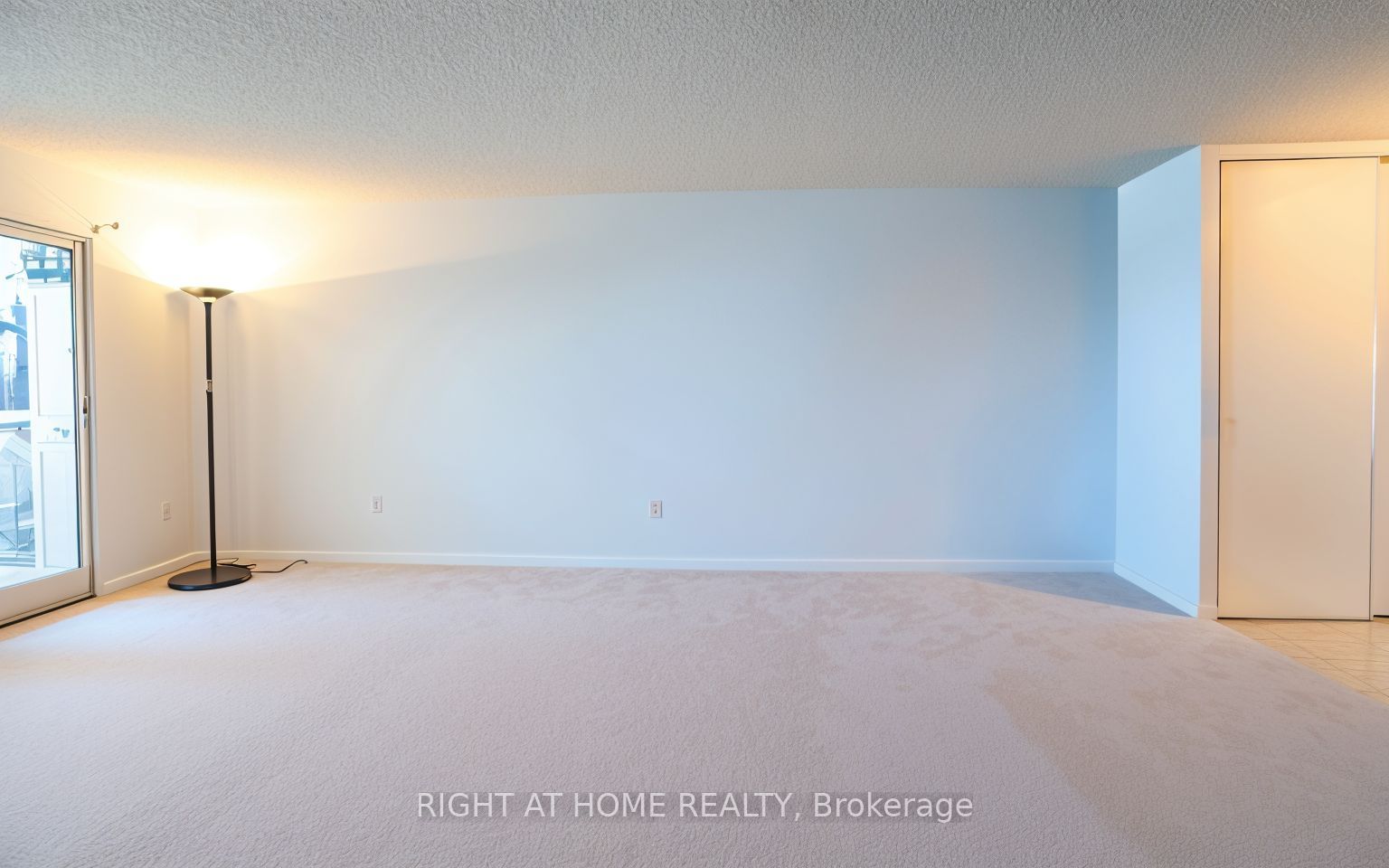 11753 Sheppard Avenue E 1216