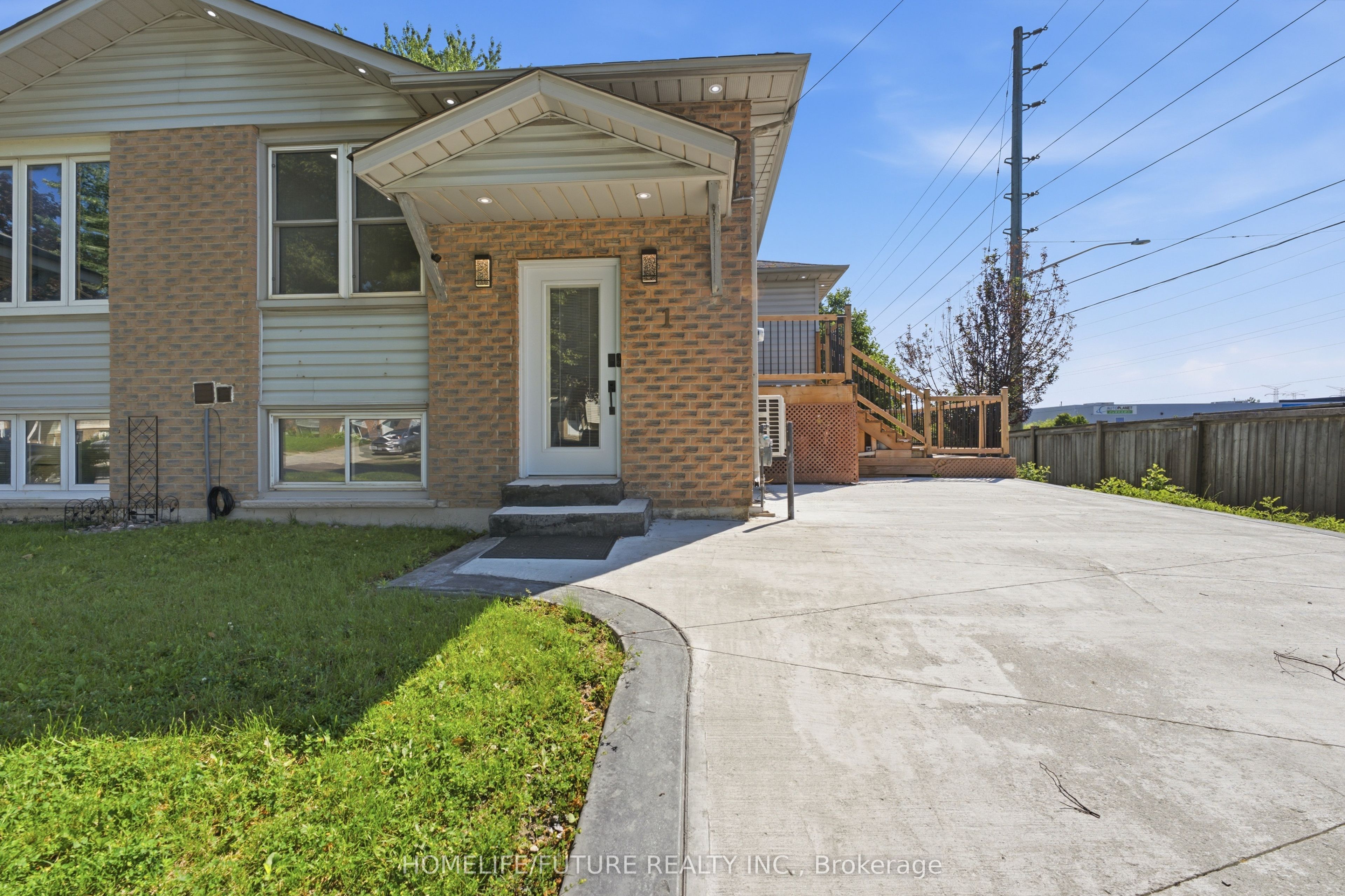 1 Lockhart Gate