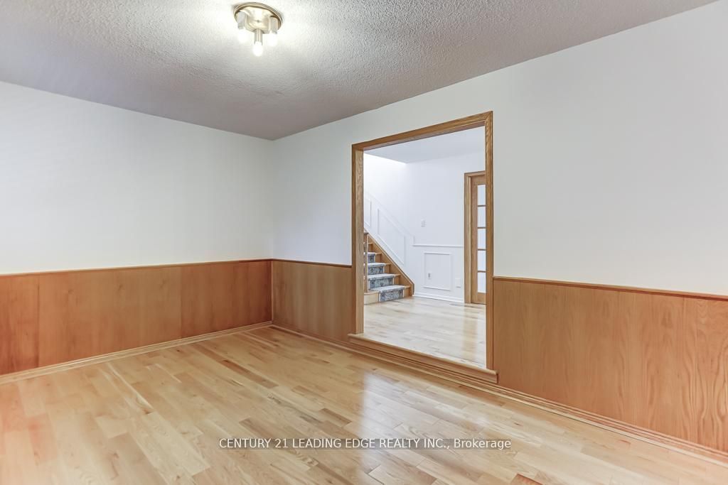 1595 Sir Monty's Drive