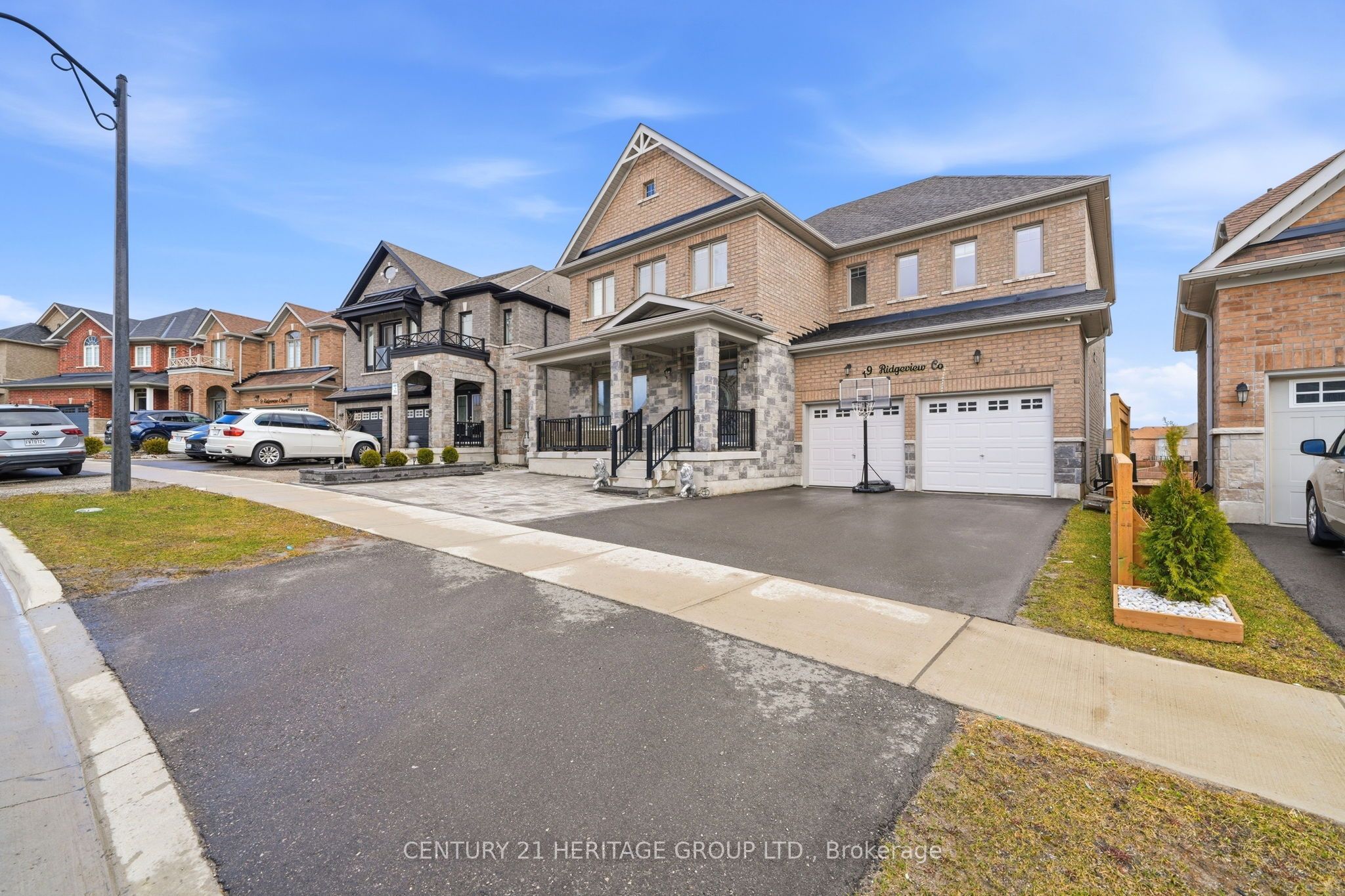 19 Ridgeview Court