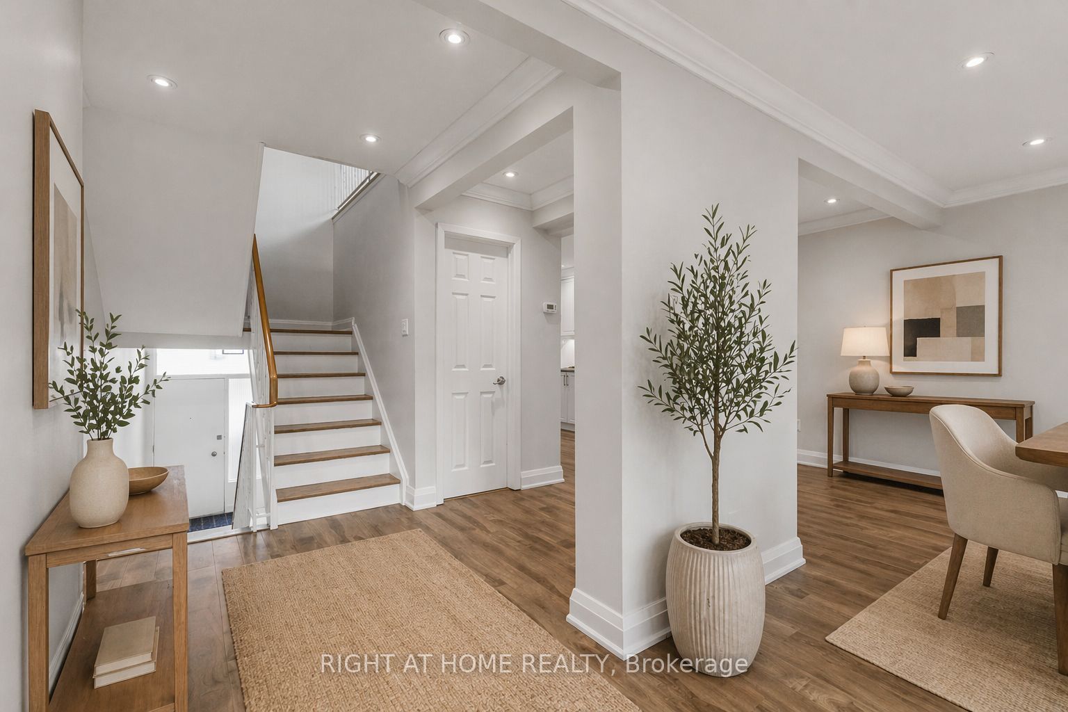 5473 Schueller Crescent