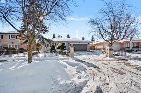 2765 Bushland Crescent Mississauga ON L5J 1X8