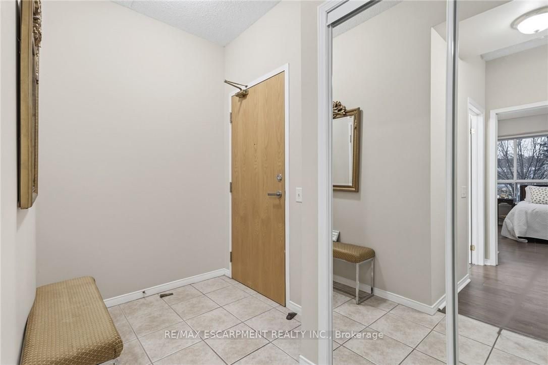 2085 Amherst Heights 208