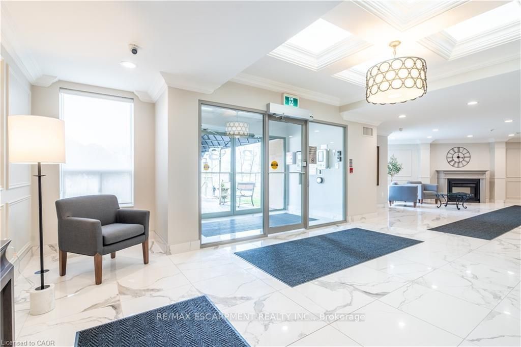 2085 Amherst Heights 208