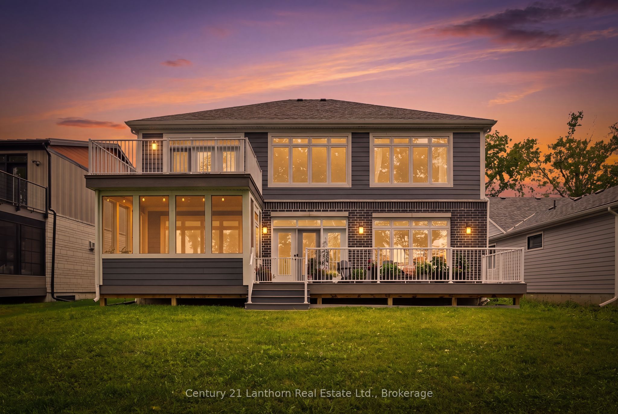 101 VILLENEUVE Drive