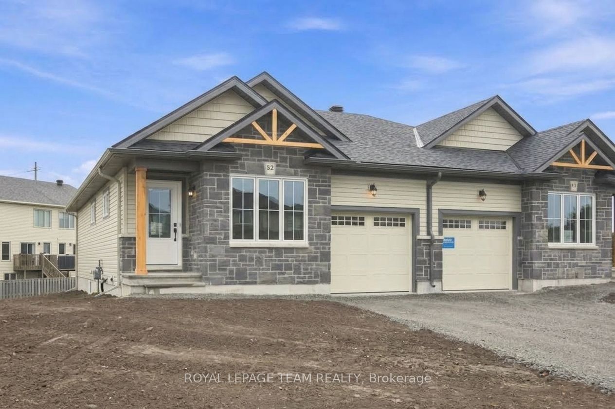 52 Whitcomb Crescent