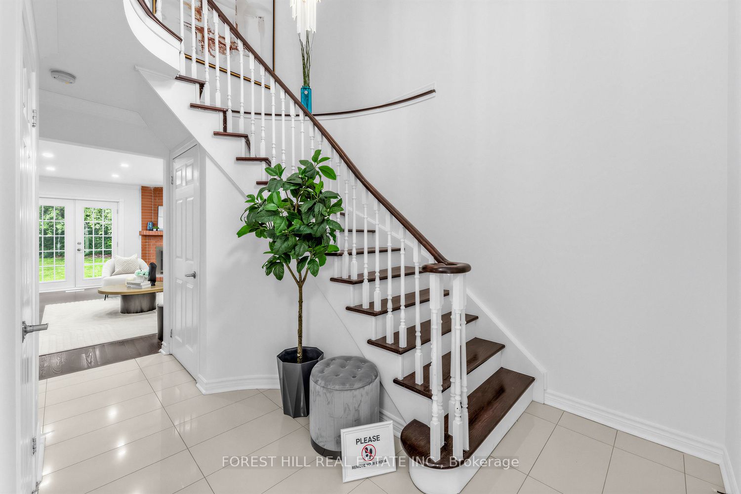 4198 Powderhorn Crescent
