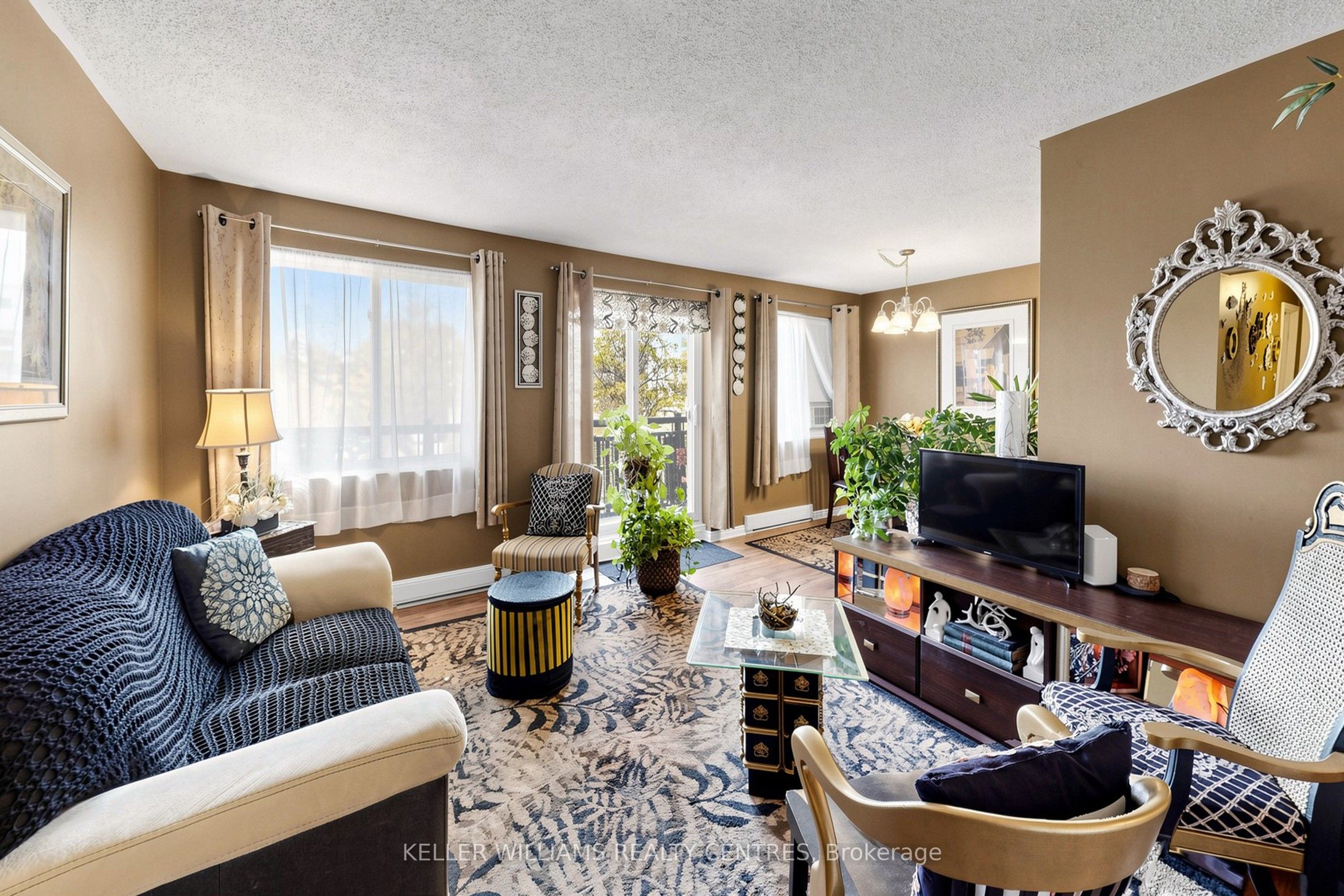 131 Taunton Road E 304
