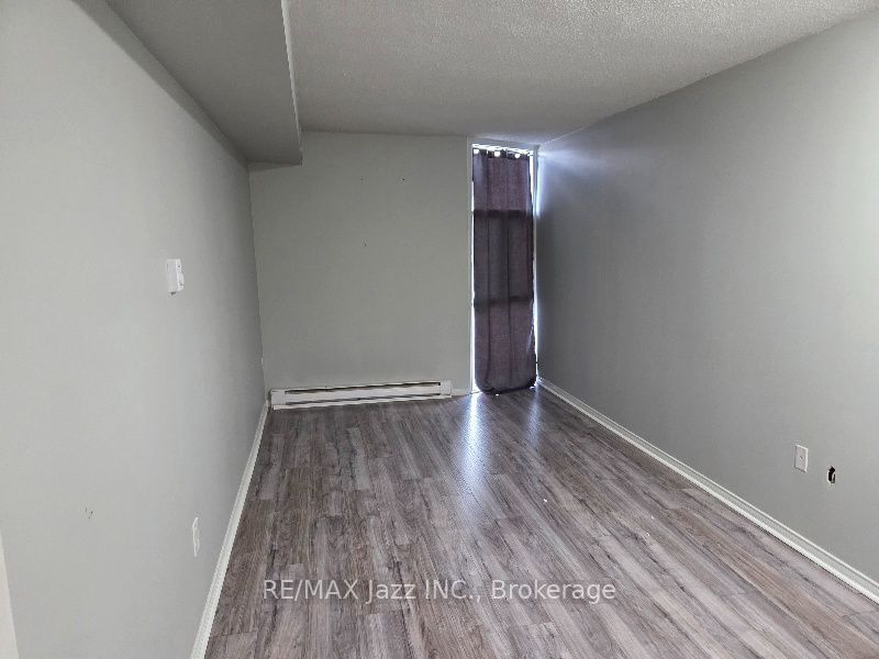 454 Centre Street S 108