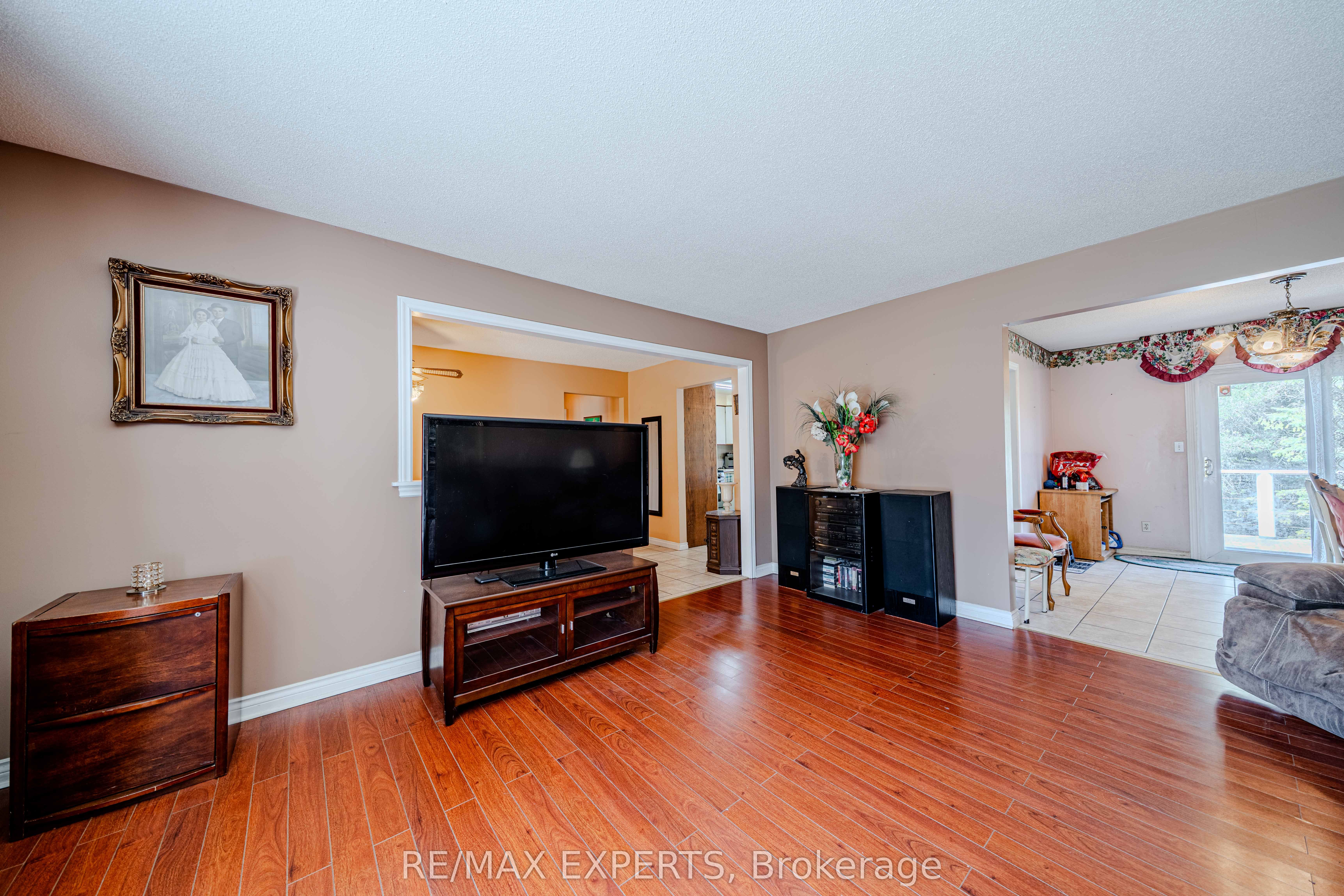 6068 Bloomington Road
