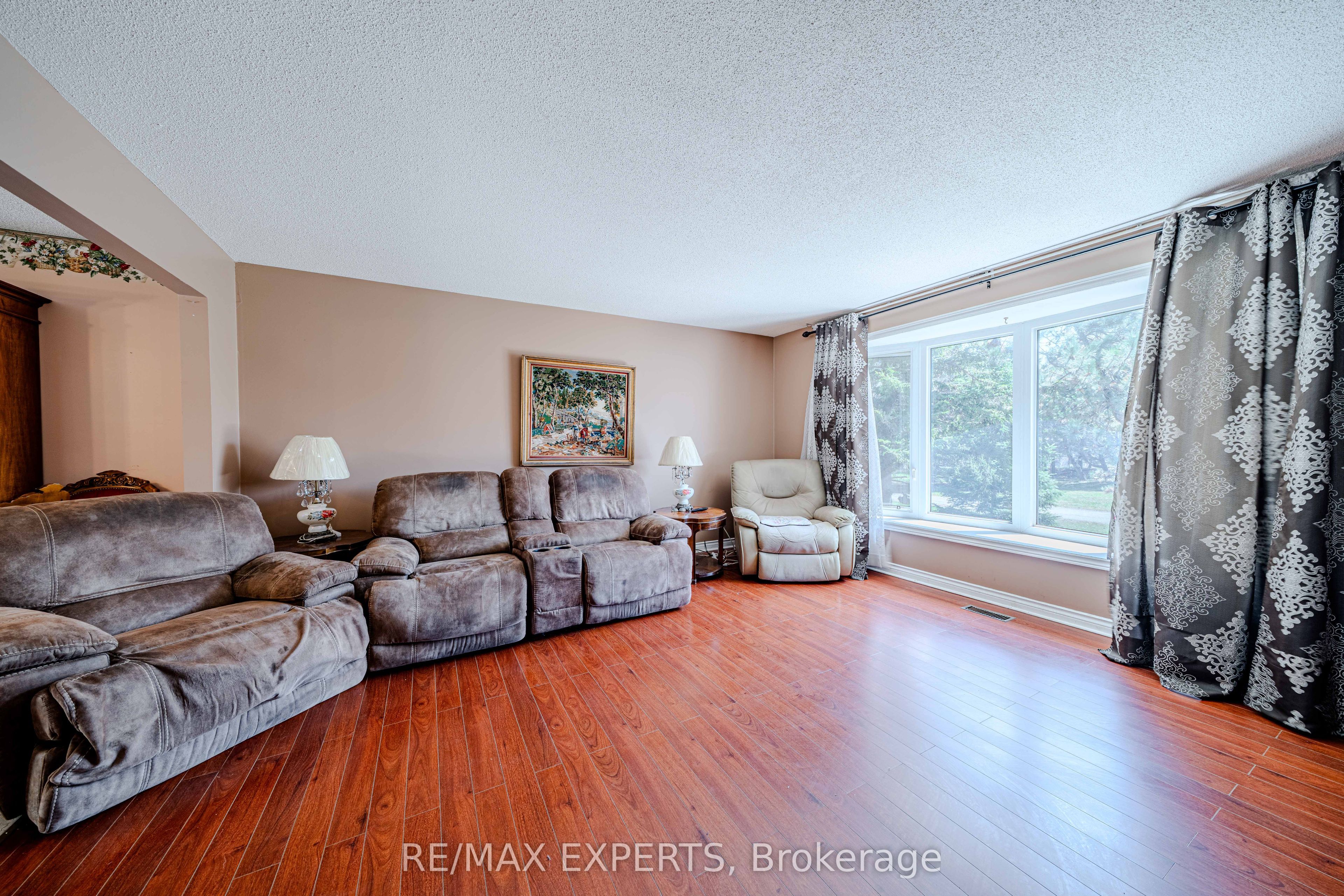 6068 Bloomington Road