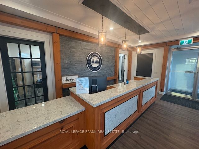 701 Rossland Road E 201