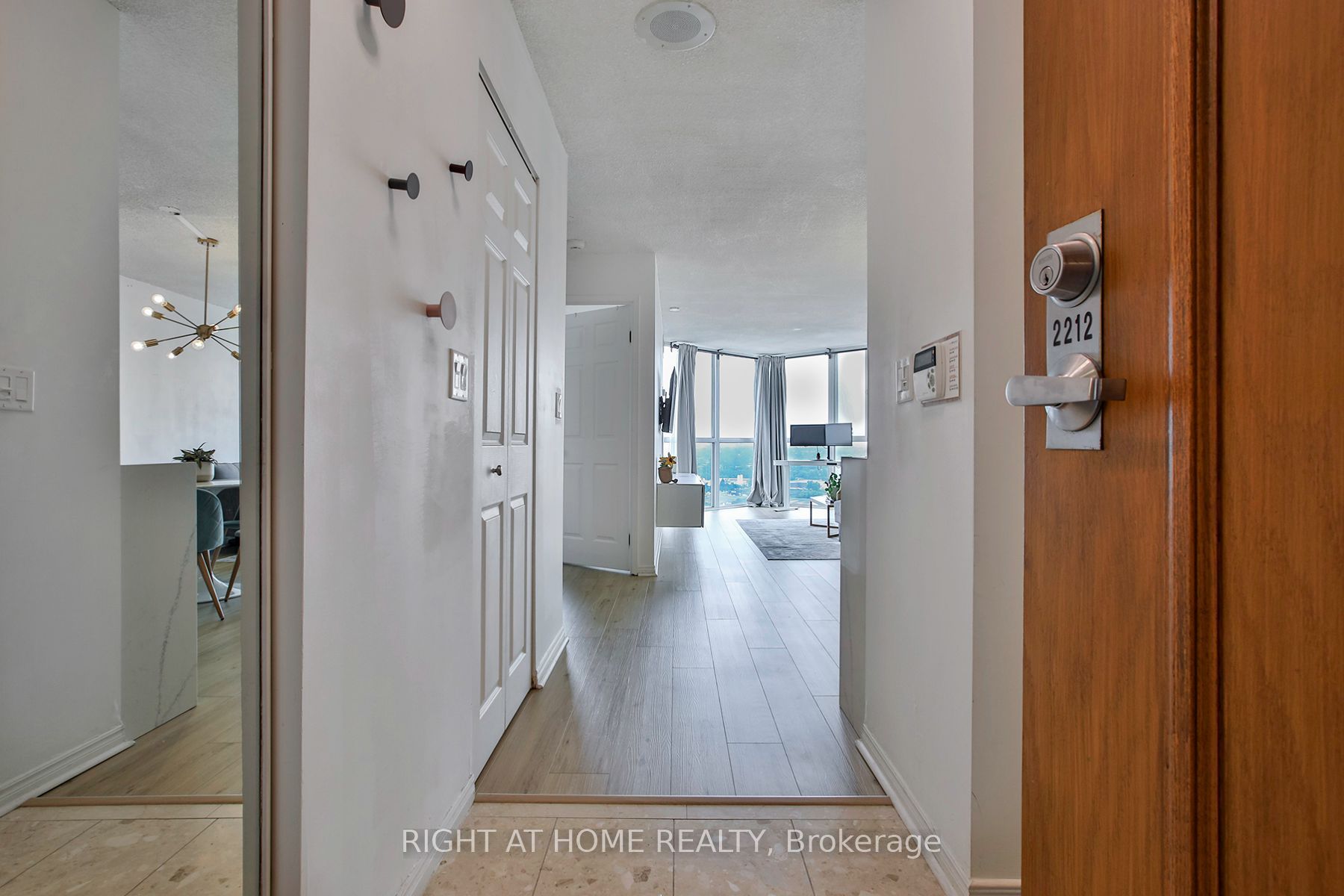 7 Concorde Place 2212