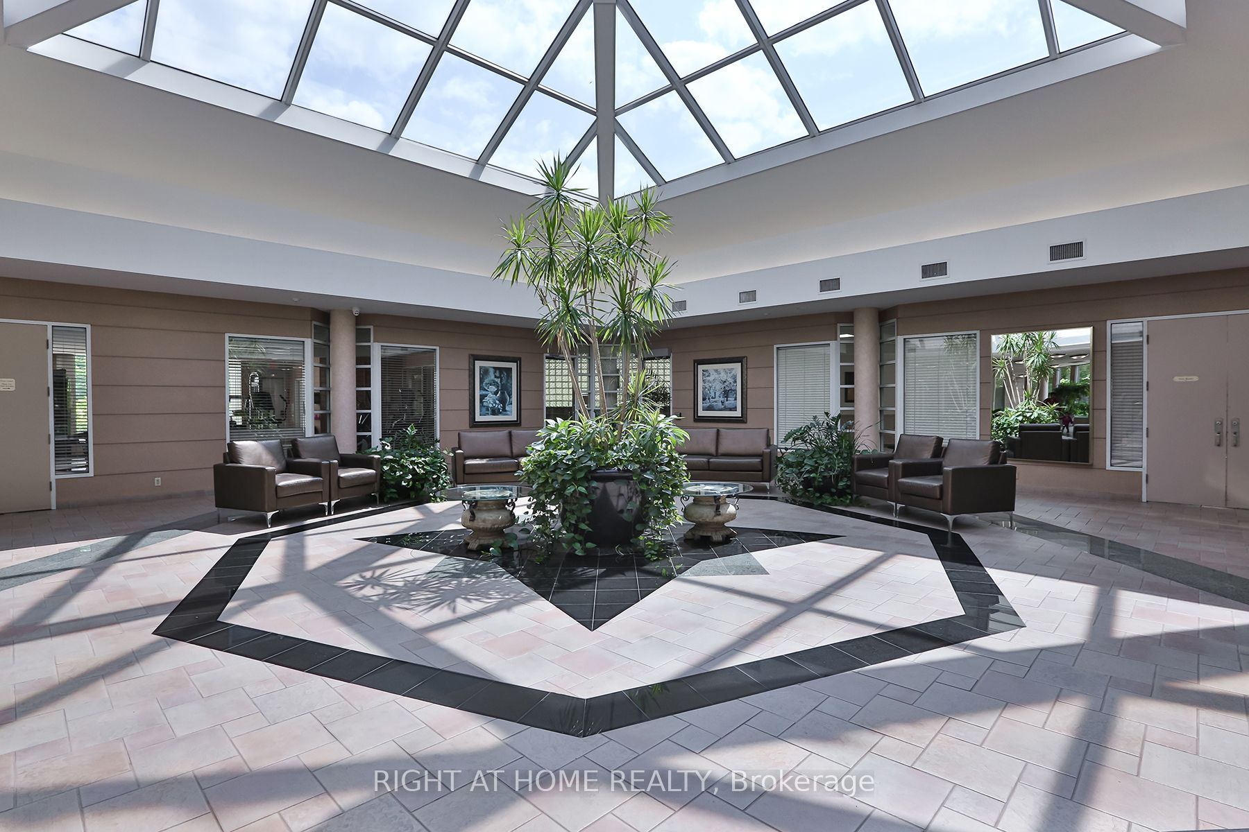 7 Concorde Place 2212