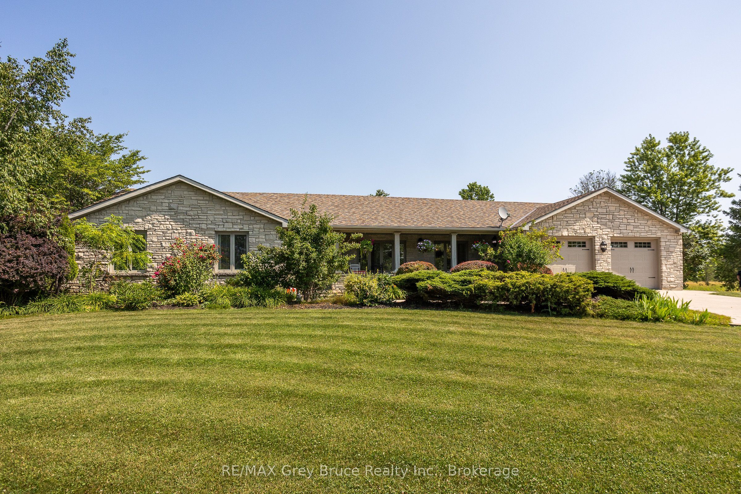 913 27th Street W