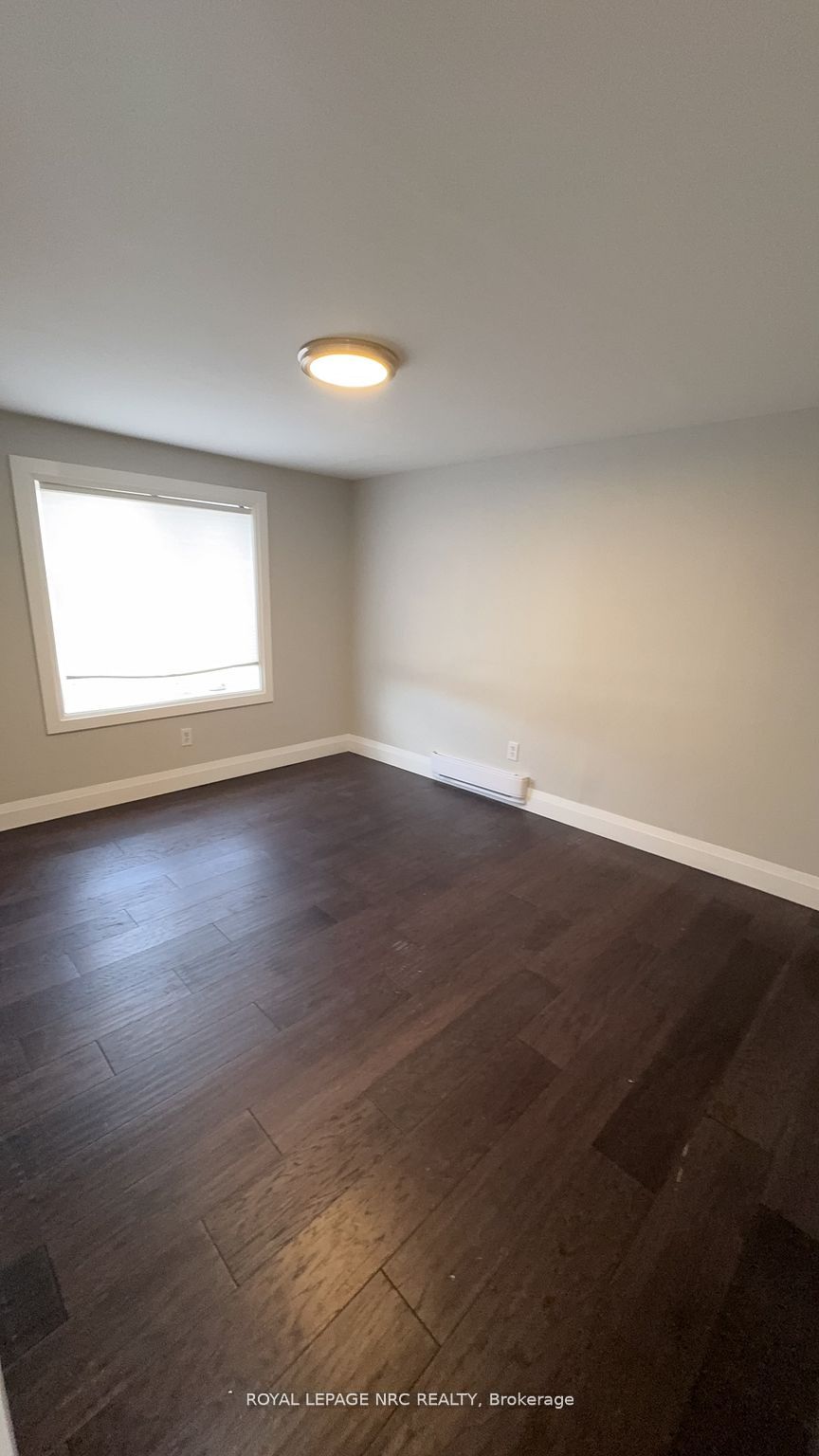 10 Thorold Road