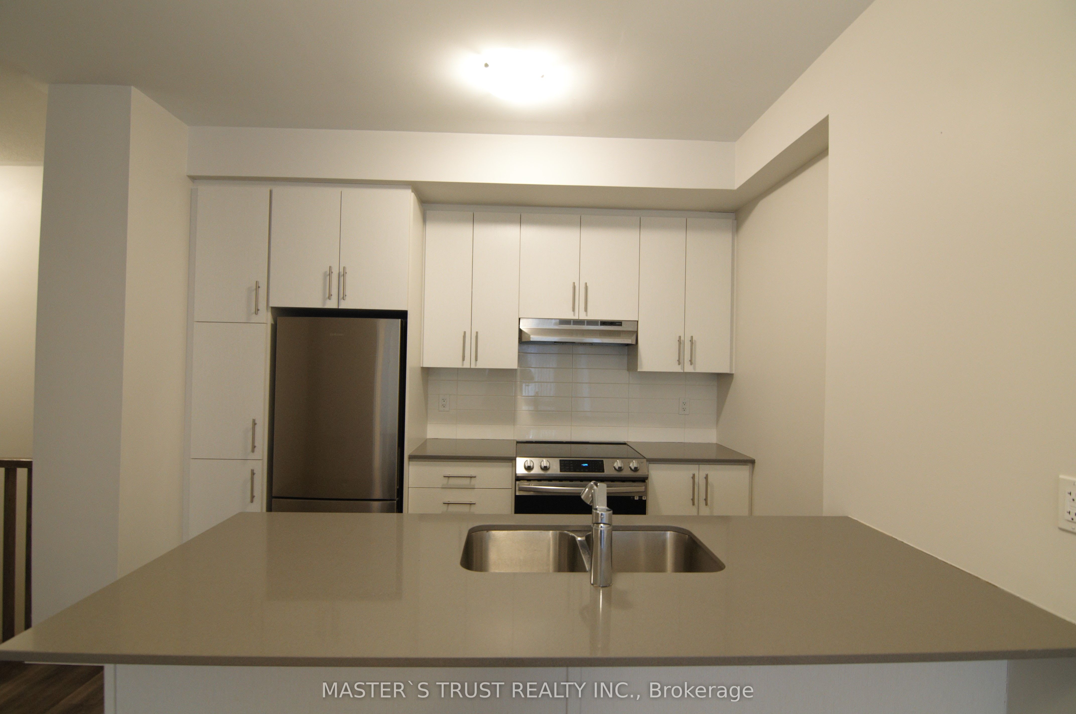 10 Lloyed Janes Lane 200