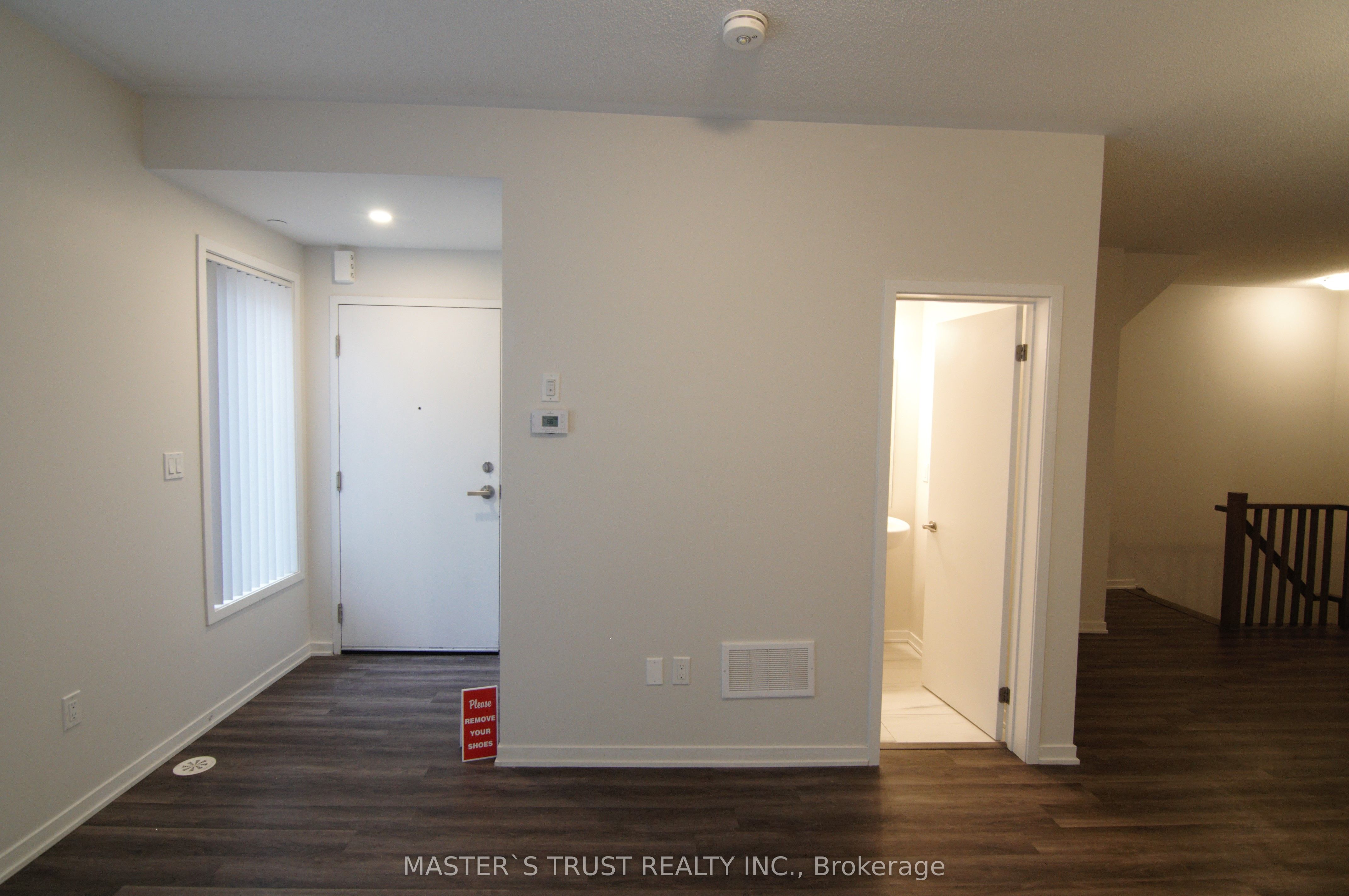 10 Lloyed Janes Lane 200