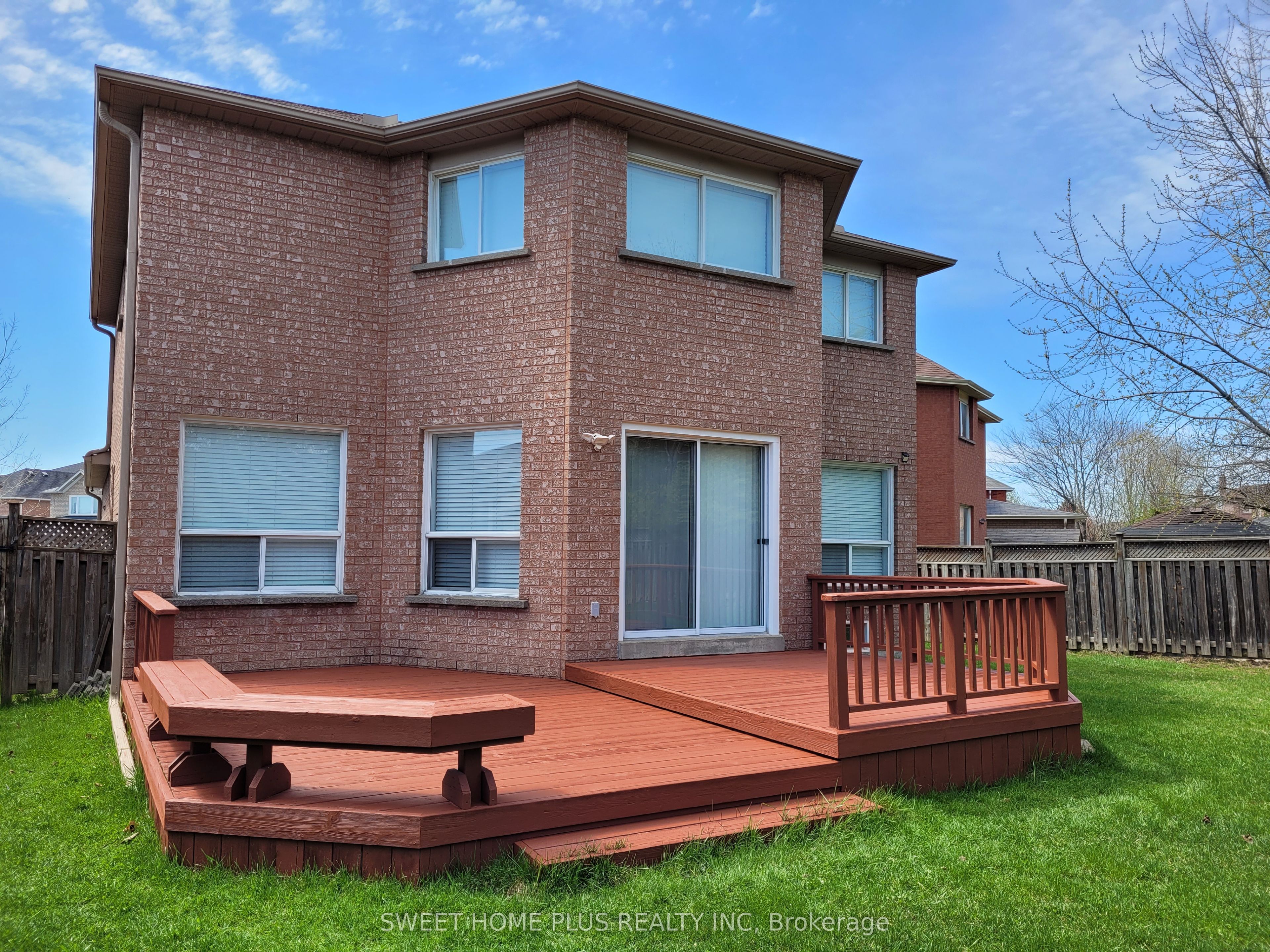 1406 Rimon Street