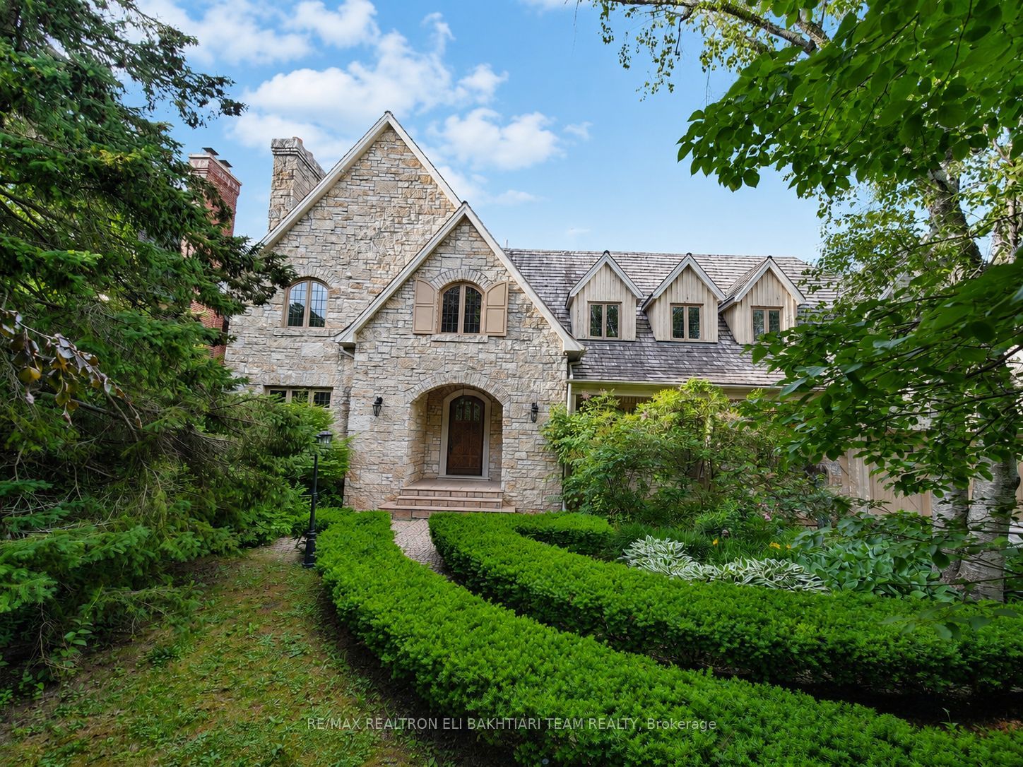 14 St Margarets Drive