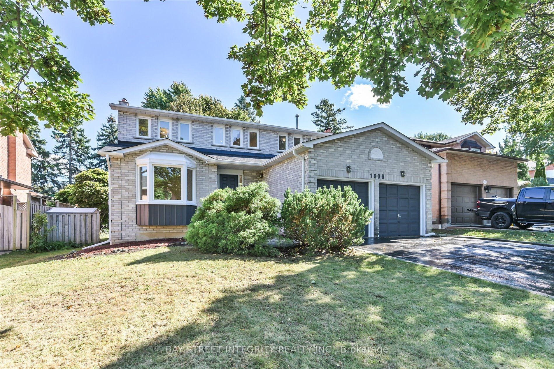 1906 Stoneybrook Court