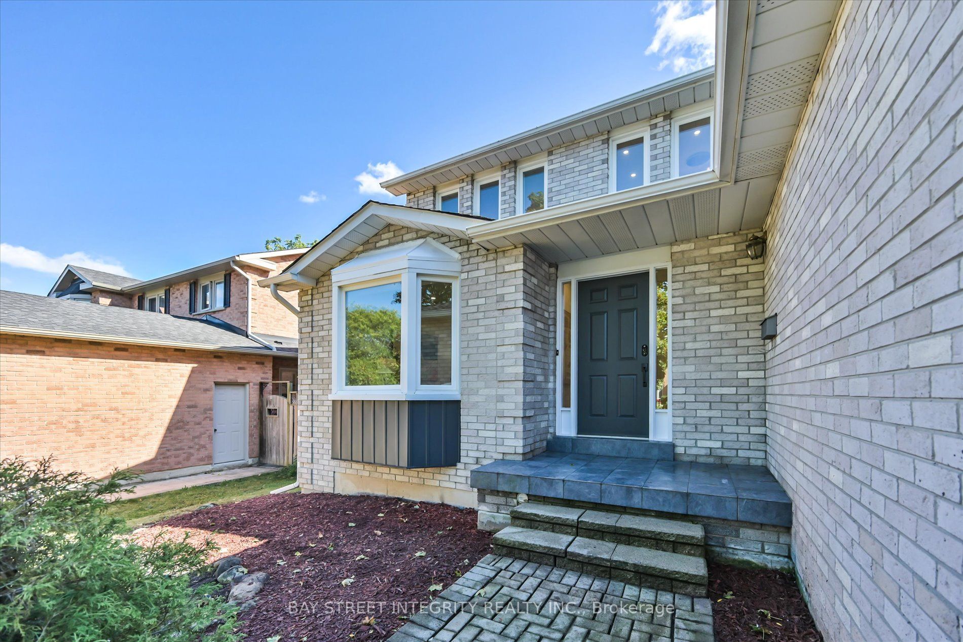 1906 Stoneybrook Court