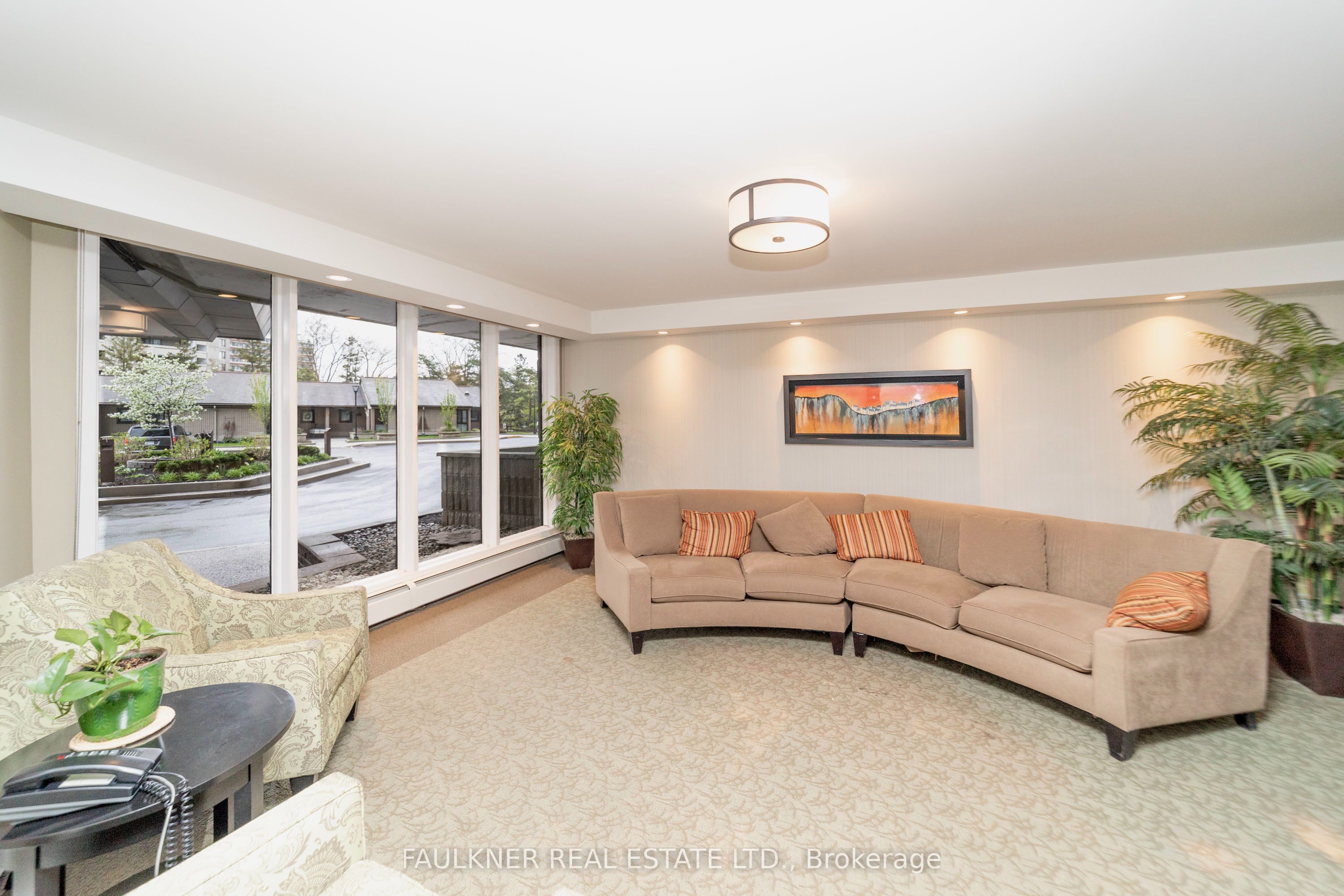 1171 Ambleside Drive 2202