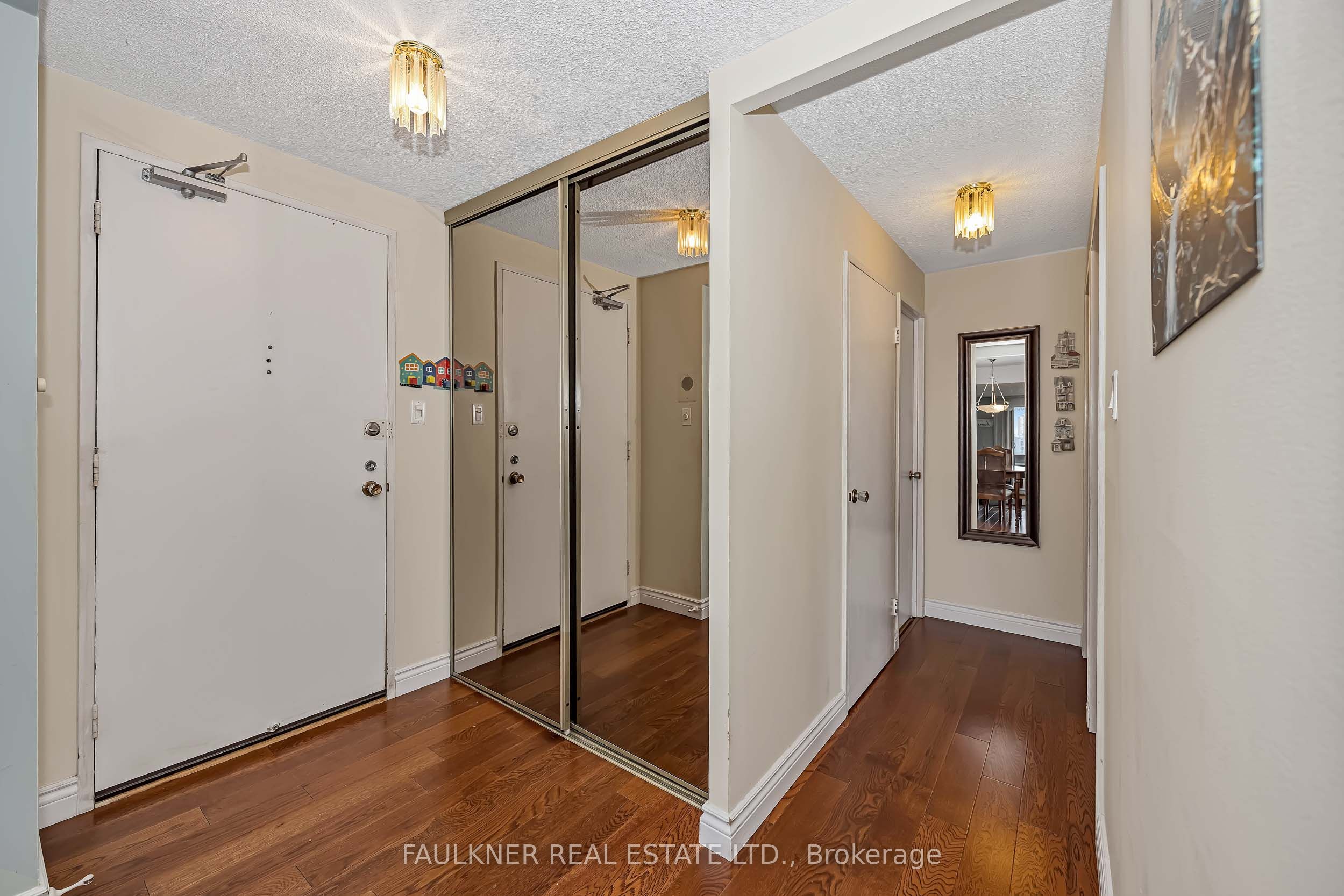 1171 Ambleside Drive 2202