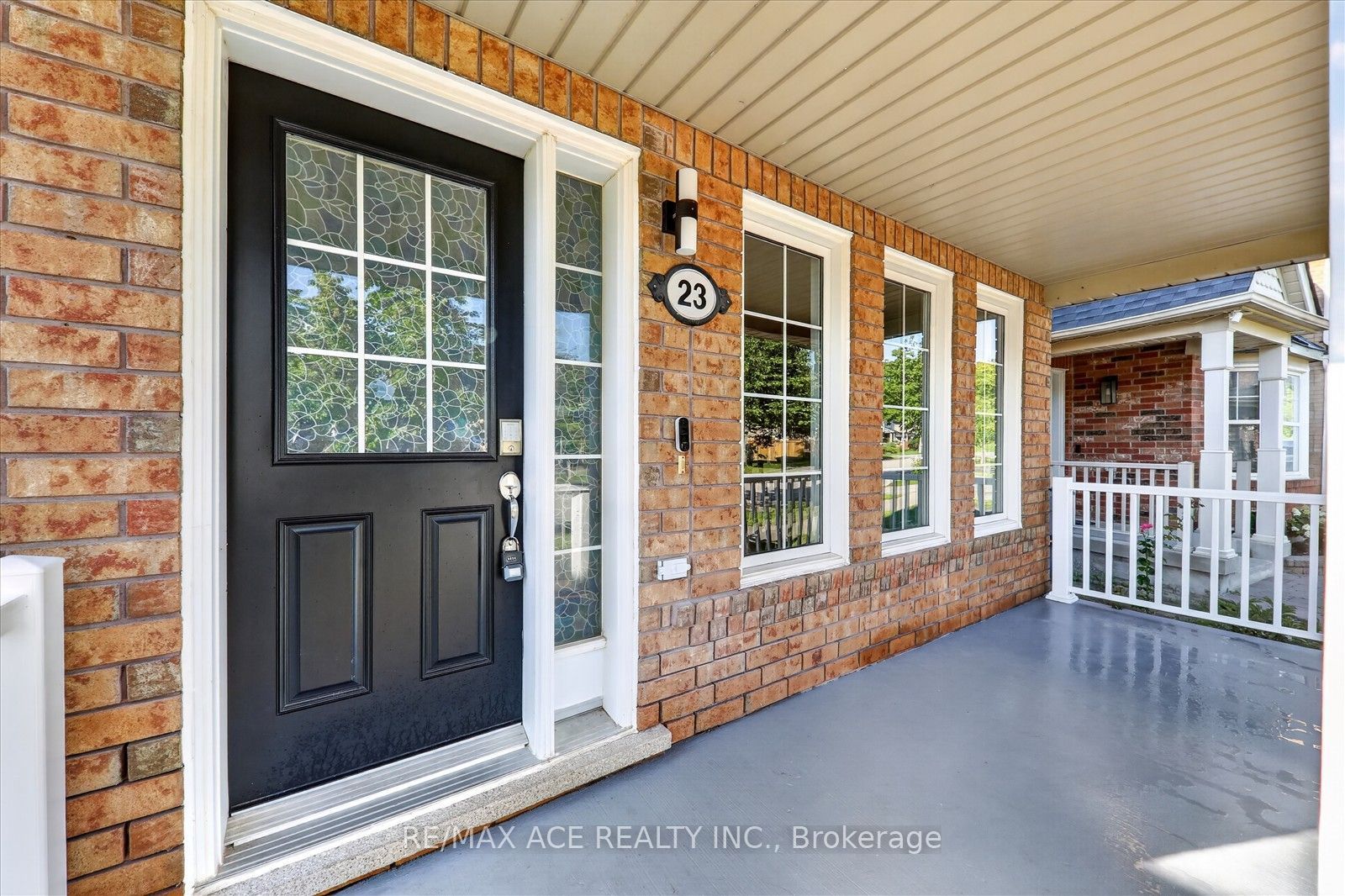 23 Harry Sanders Avenue