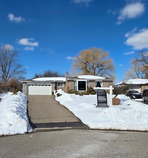 20 Dunblaine Crescent Brampton ON L6T 3H2