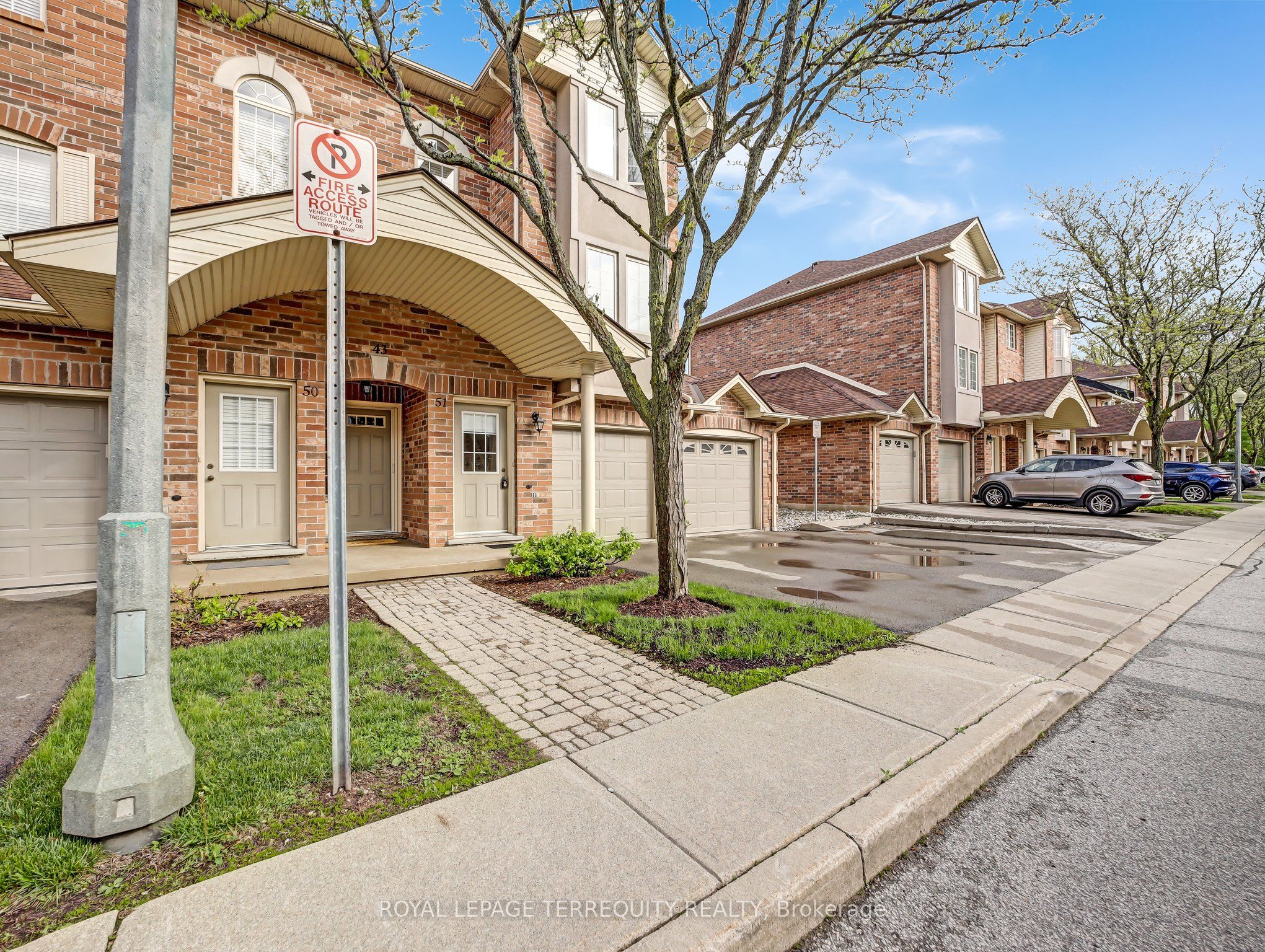 4045 Upper Middle Road 51