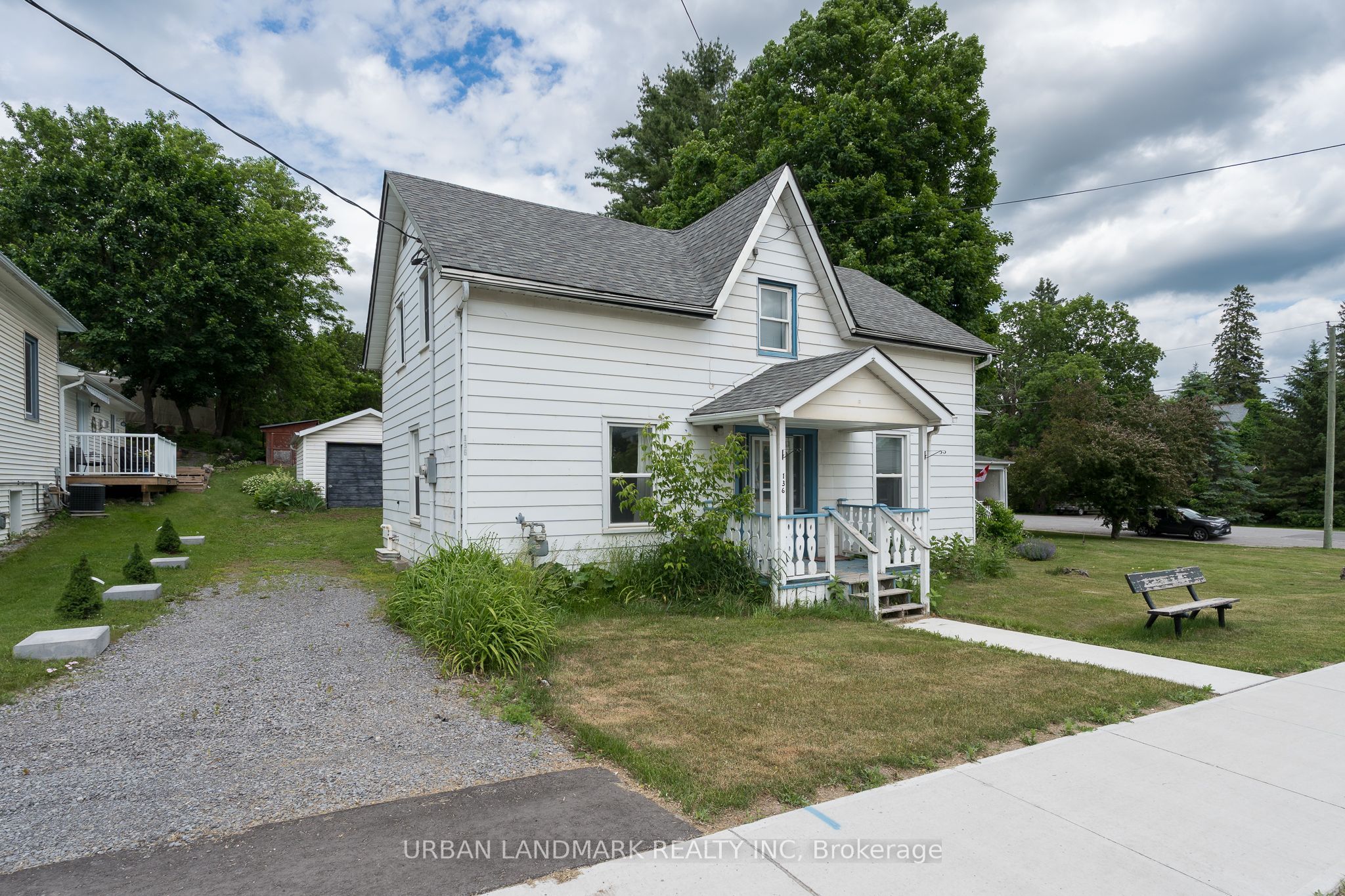 136 St Lawrence Street