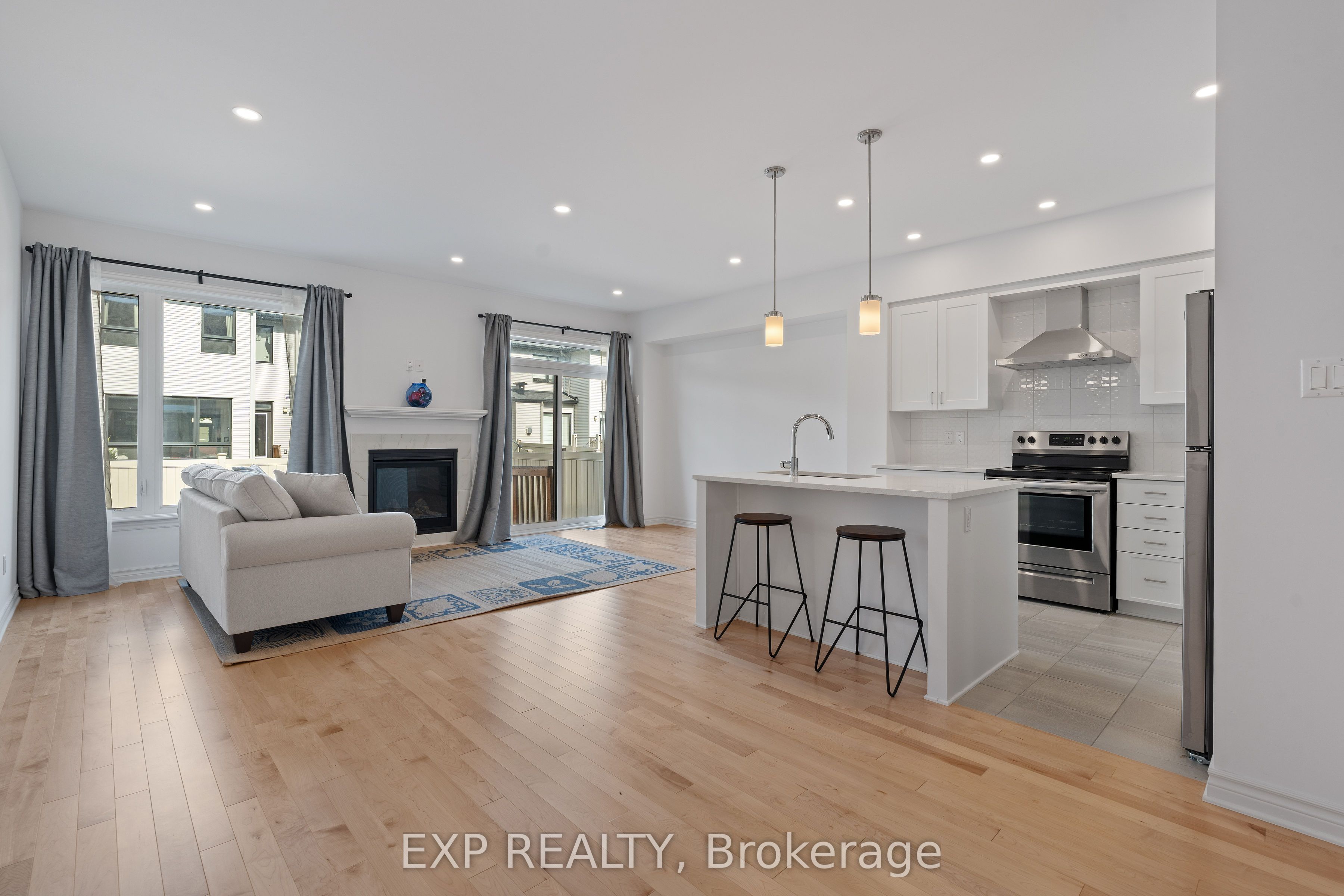 677 Cordelette Circle