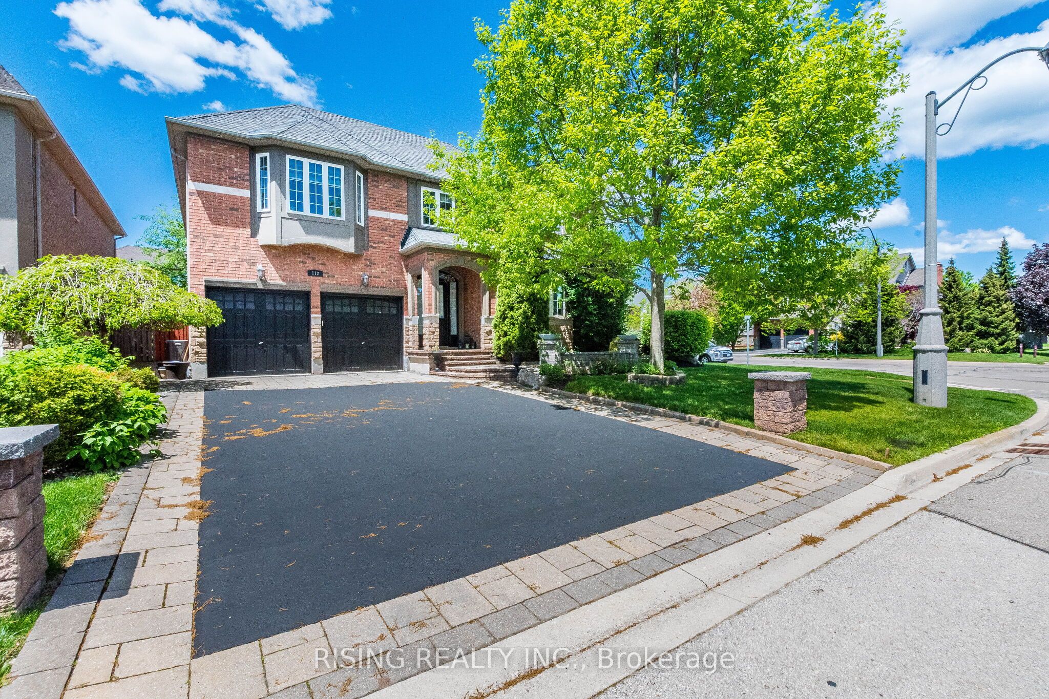 112 Great Lakes Boulevard