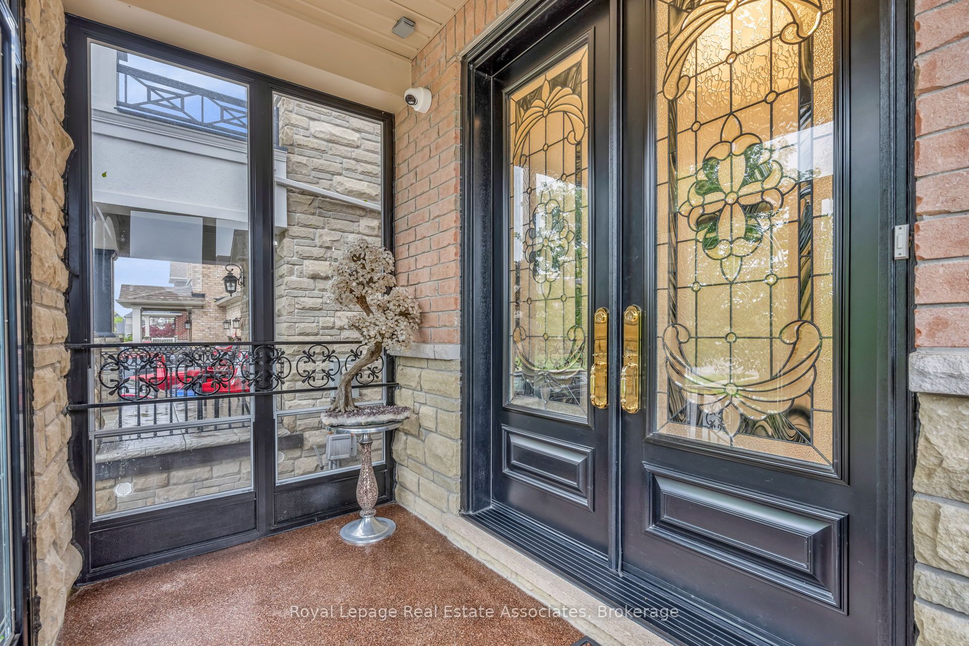 26 Silver Pond Drive