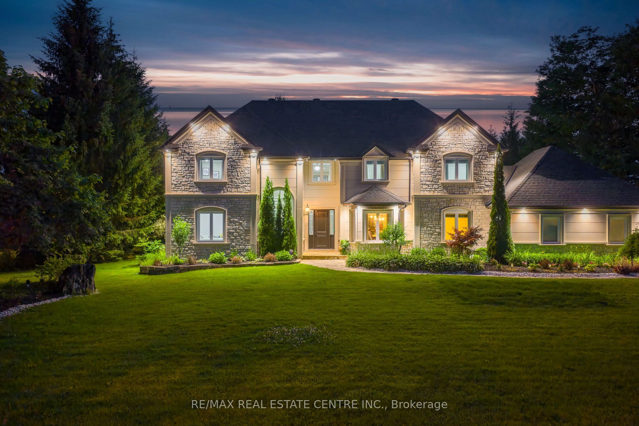 11135 Menzies Court