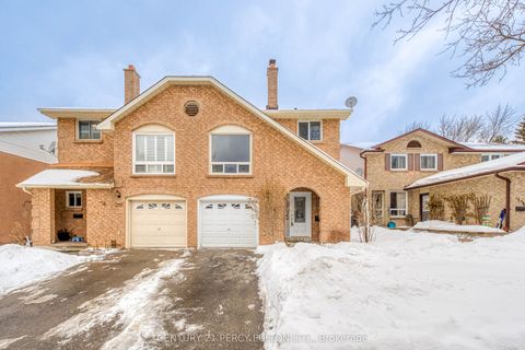 1332 Sunnybrae Crescent Oshawa ON L1H 8E5