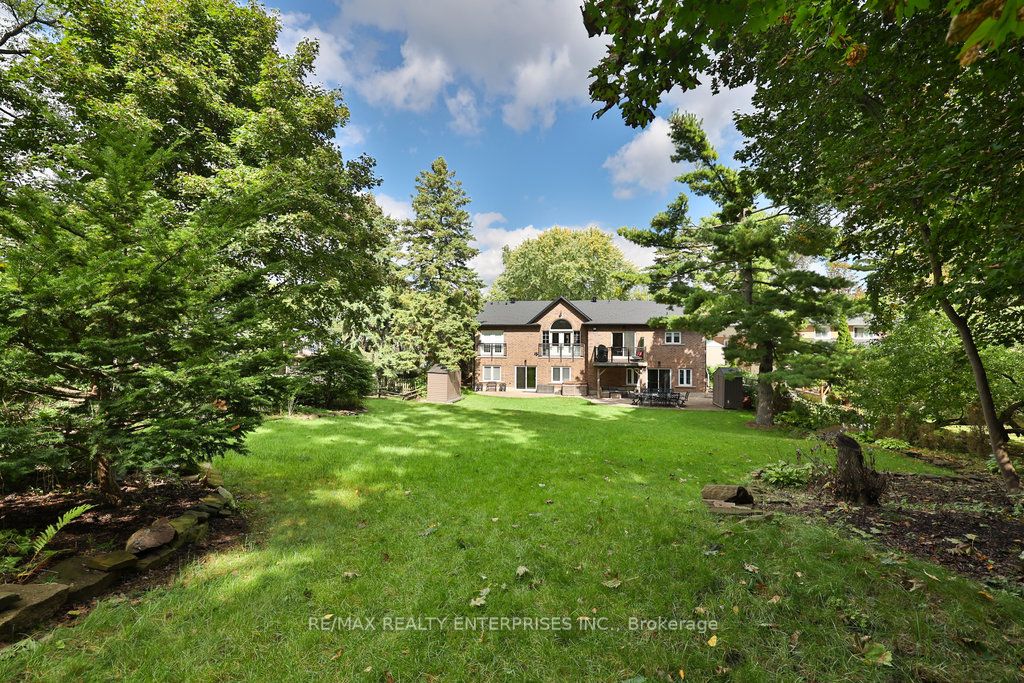 1520 Drymen Crescent