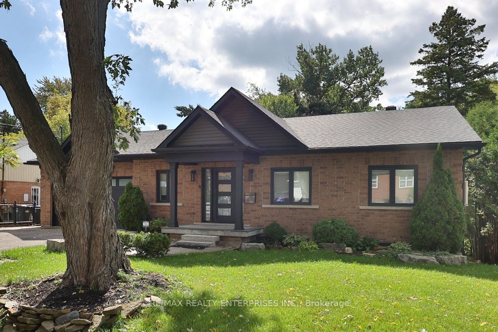 1520 Drymen Crescent