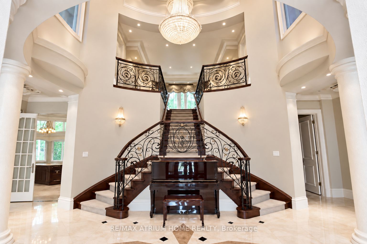 9 Legacy Court